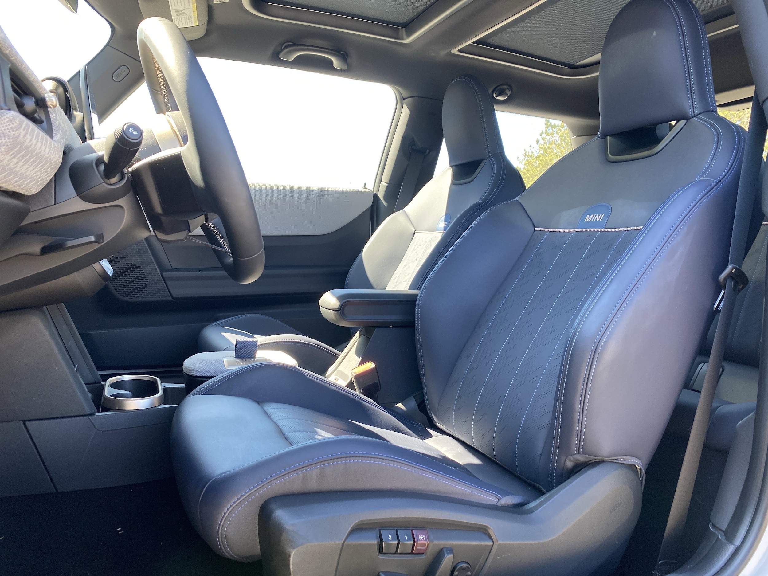 2025 MINI Hardtop 2 Door Cooper S photo 6