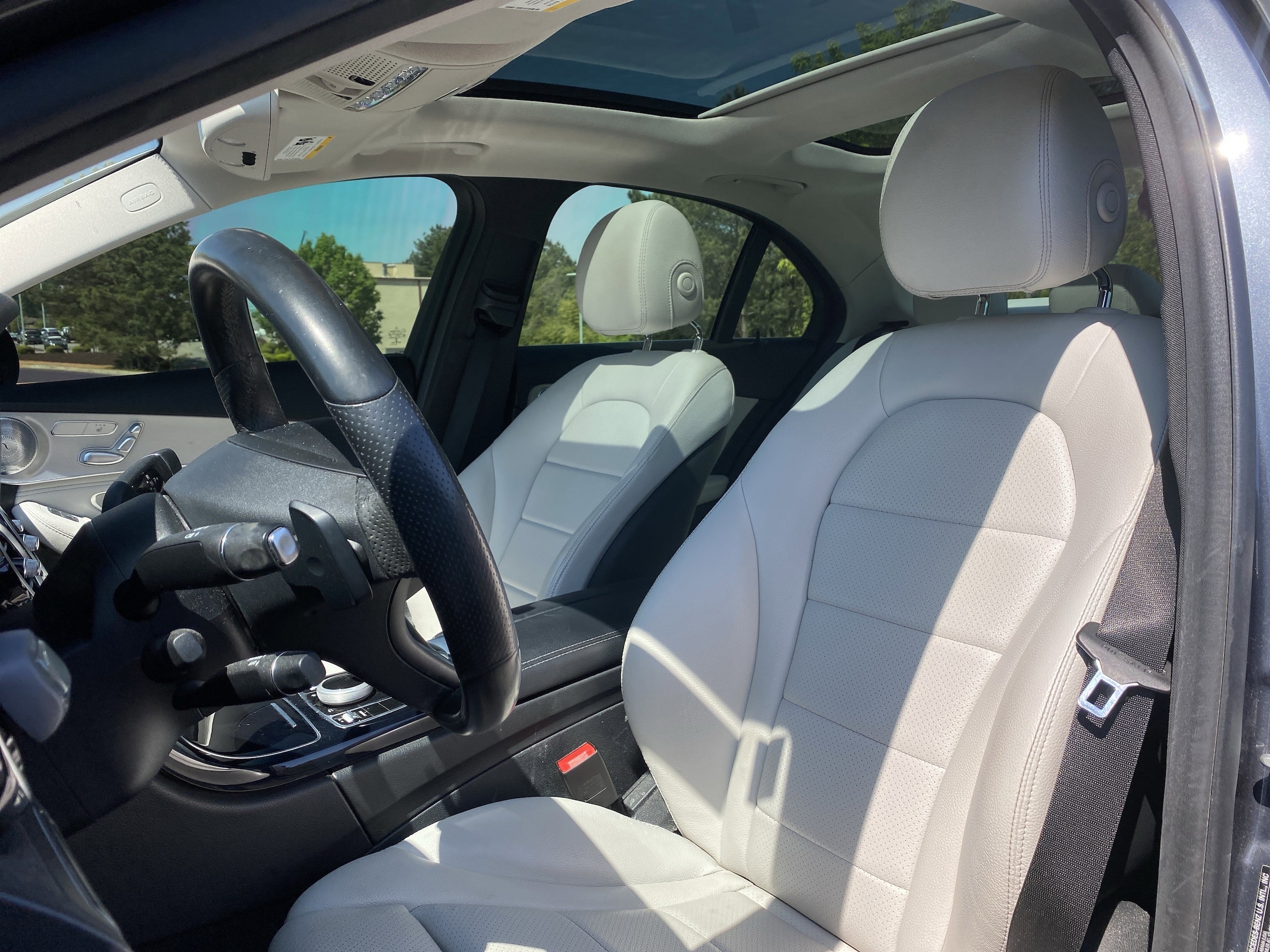 2016 Mercedes-Benz C-Class C 300 photo 6