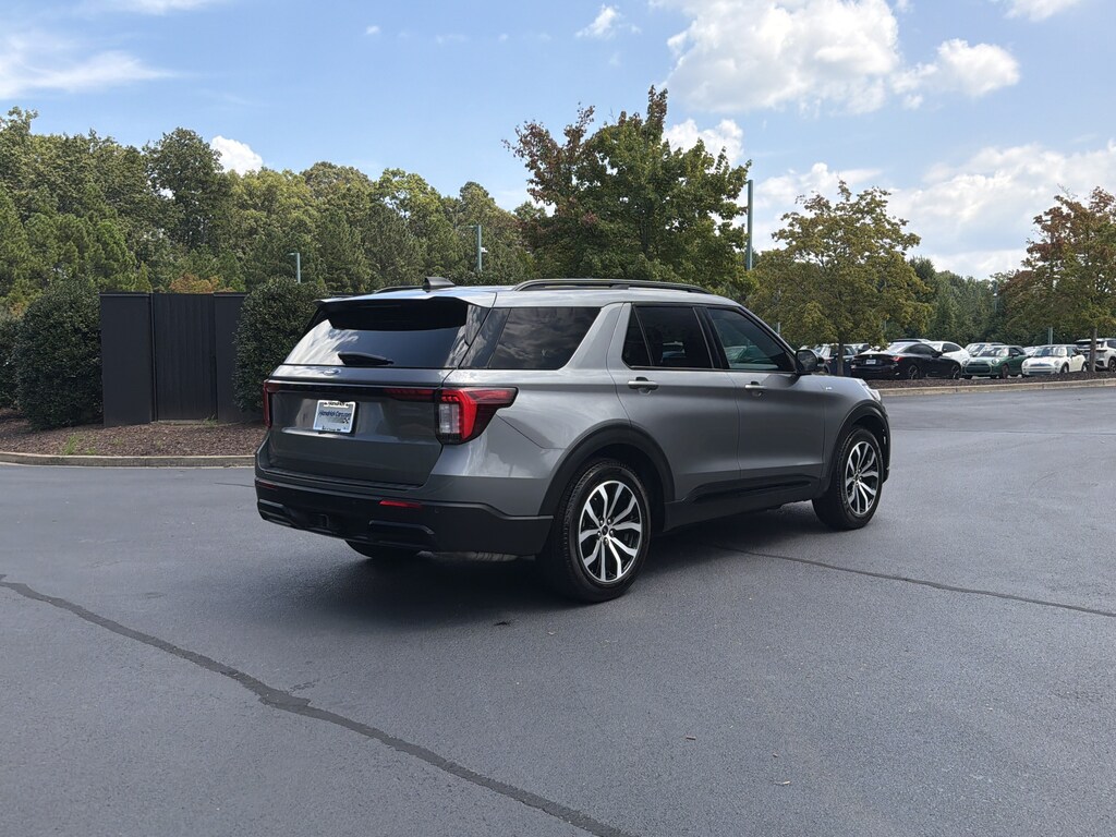 Used 2025 Ford Explorer ST-Line SUV