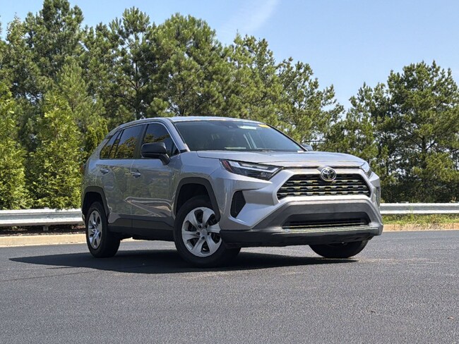 2023 Toyota RAV4 LE SUV