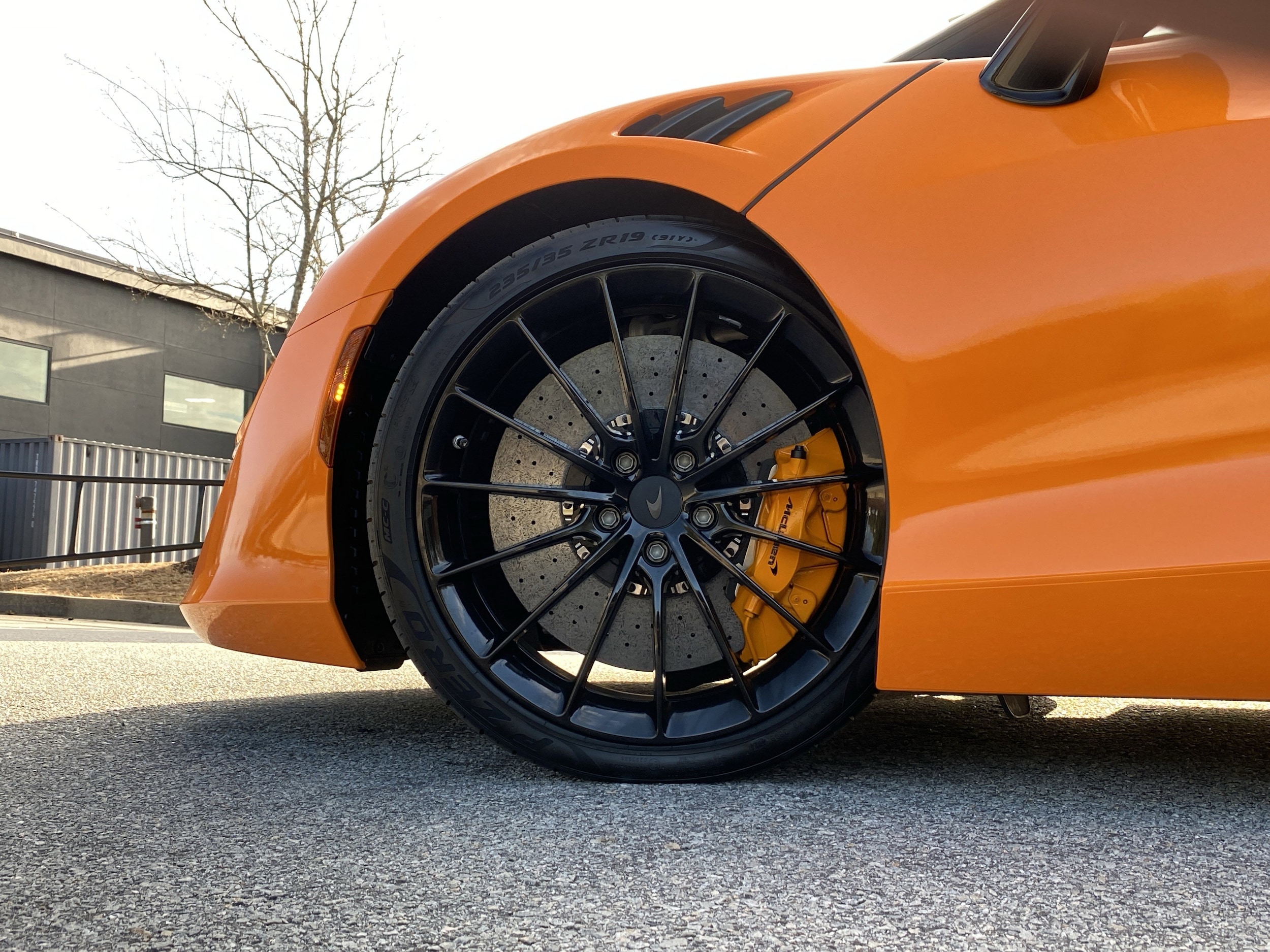 2025 Mclaren Artura TechLux photo 4