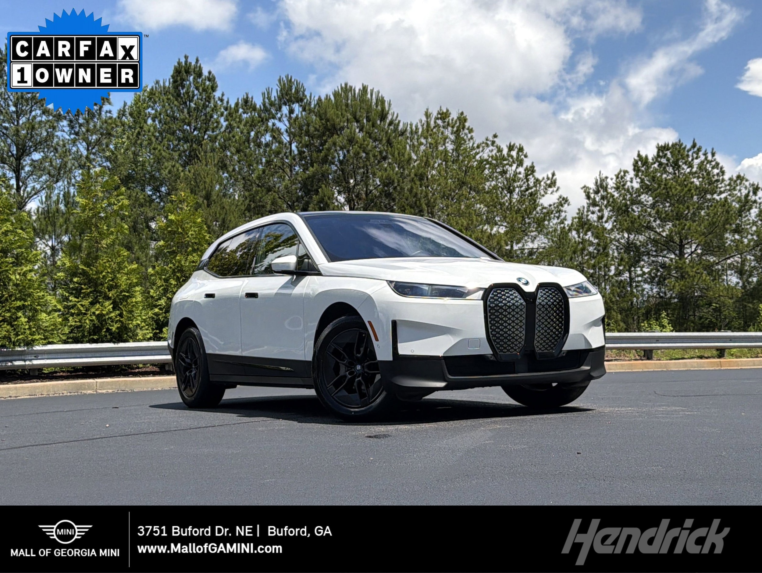 2025 BMW iX's photo