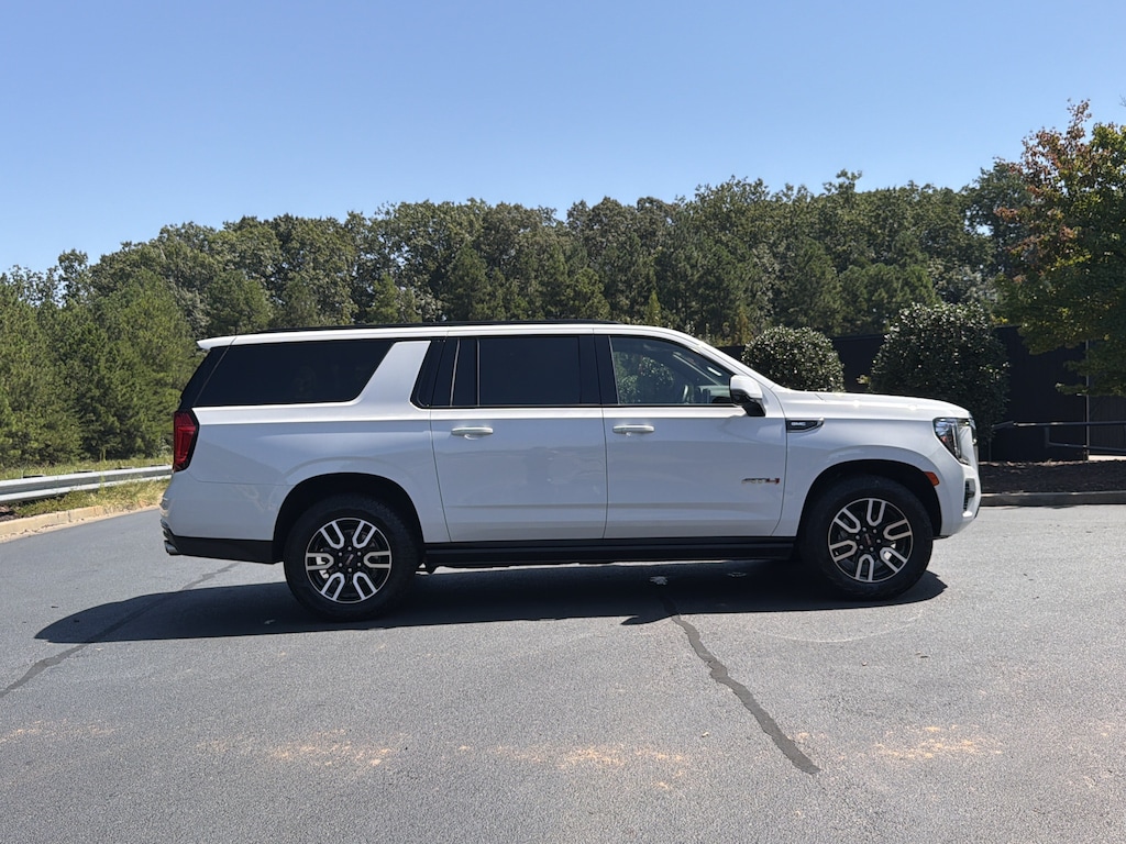 Used 2023 GMC Yukon XL AT4 SUV