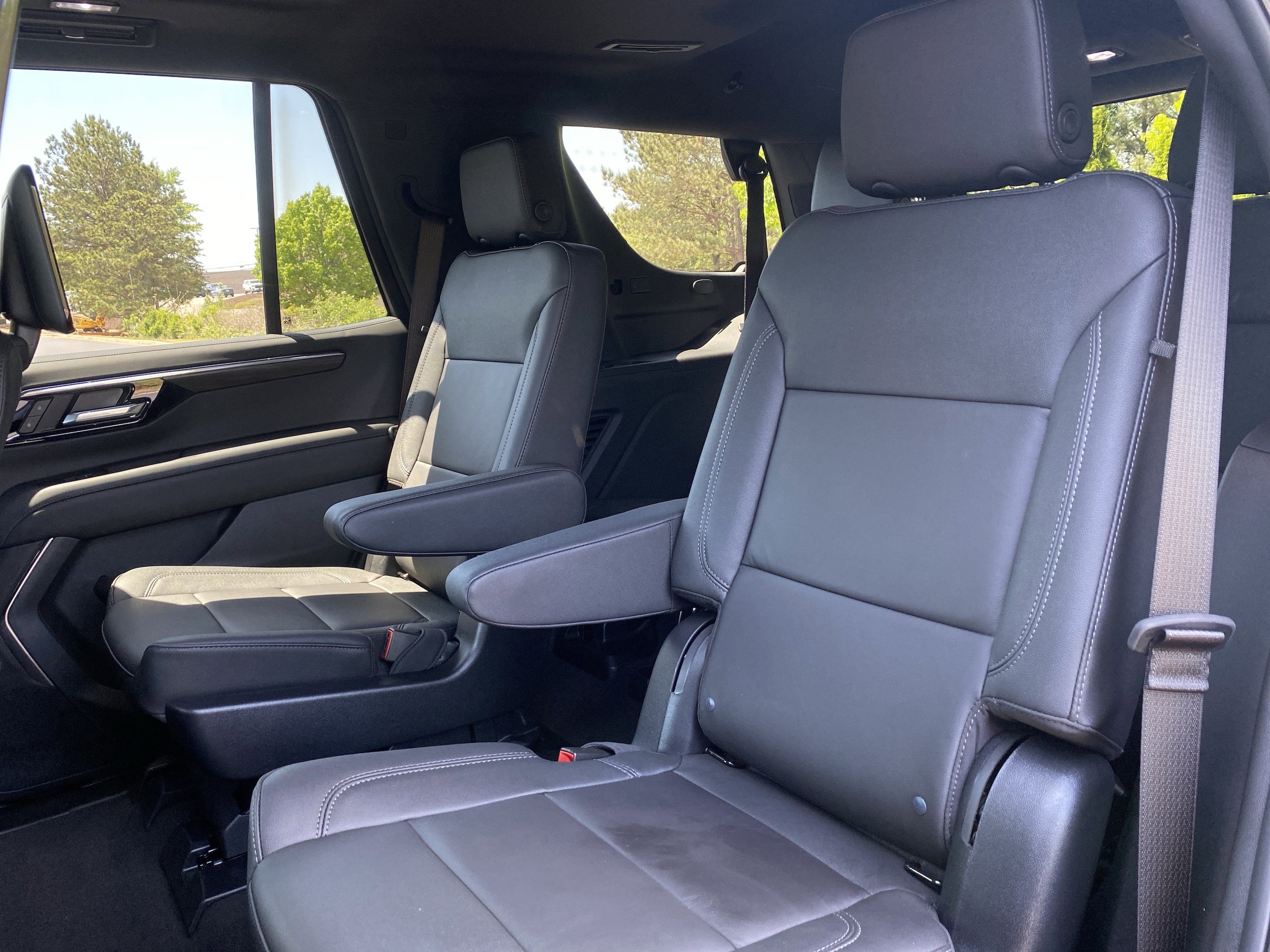 2025 Chevrolet Tahoe Z71 photo 3