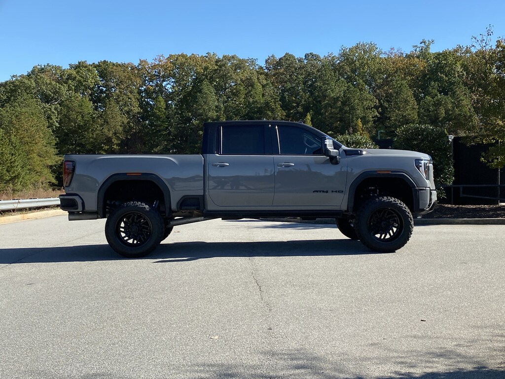 Used 2025 GMC Sierra 2500HD AT4 Pickup