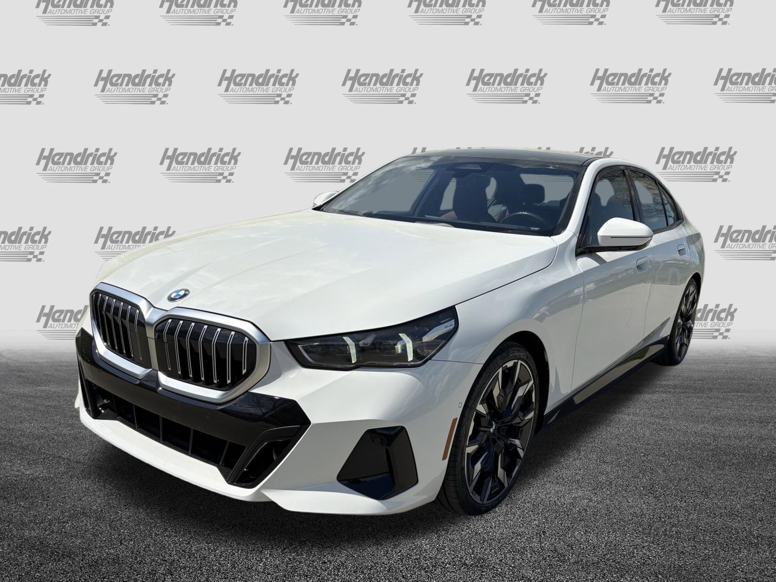 2024 BMW 5 Series 530i photo 4