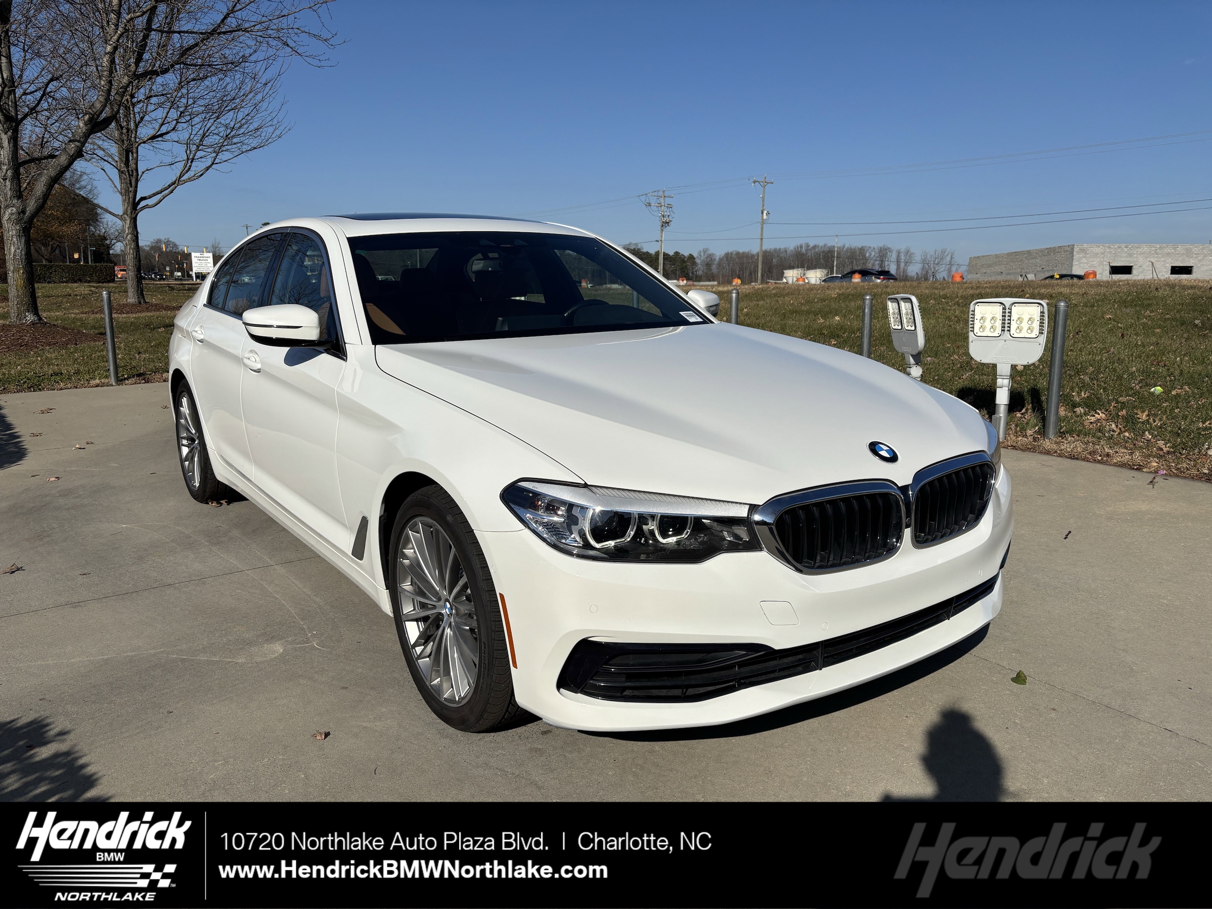 2020 BMW 5 Series 530i's photo