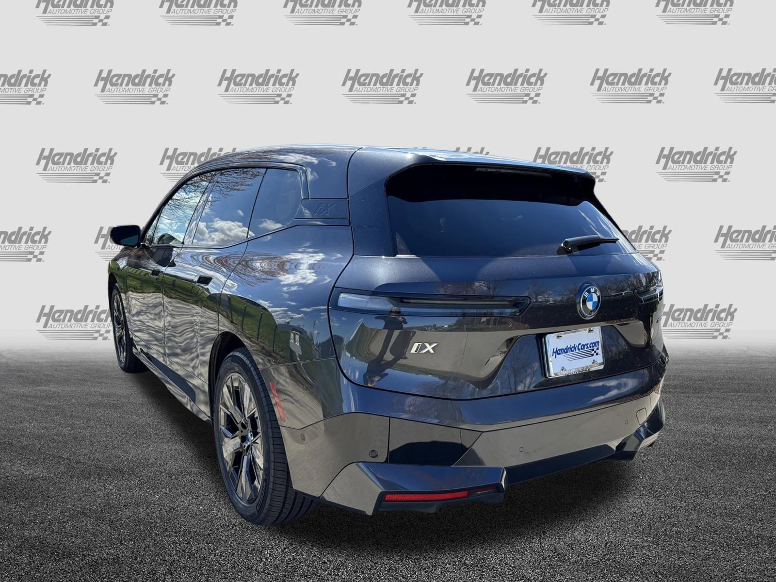 2024 BMW iX xDrive50 photo 3