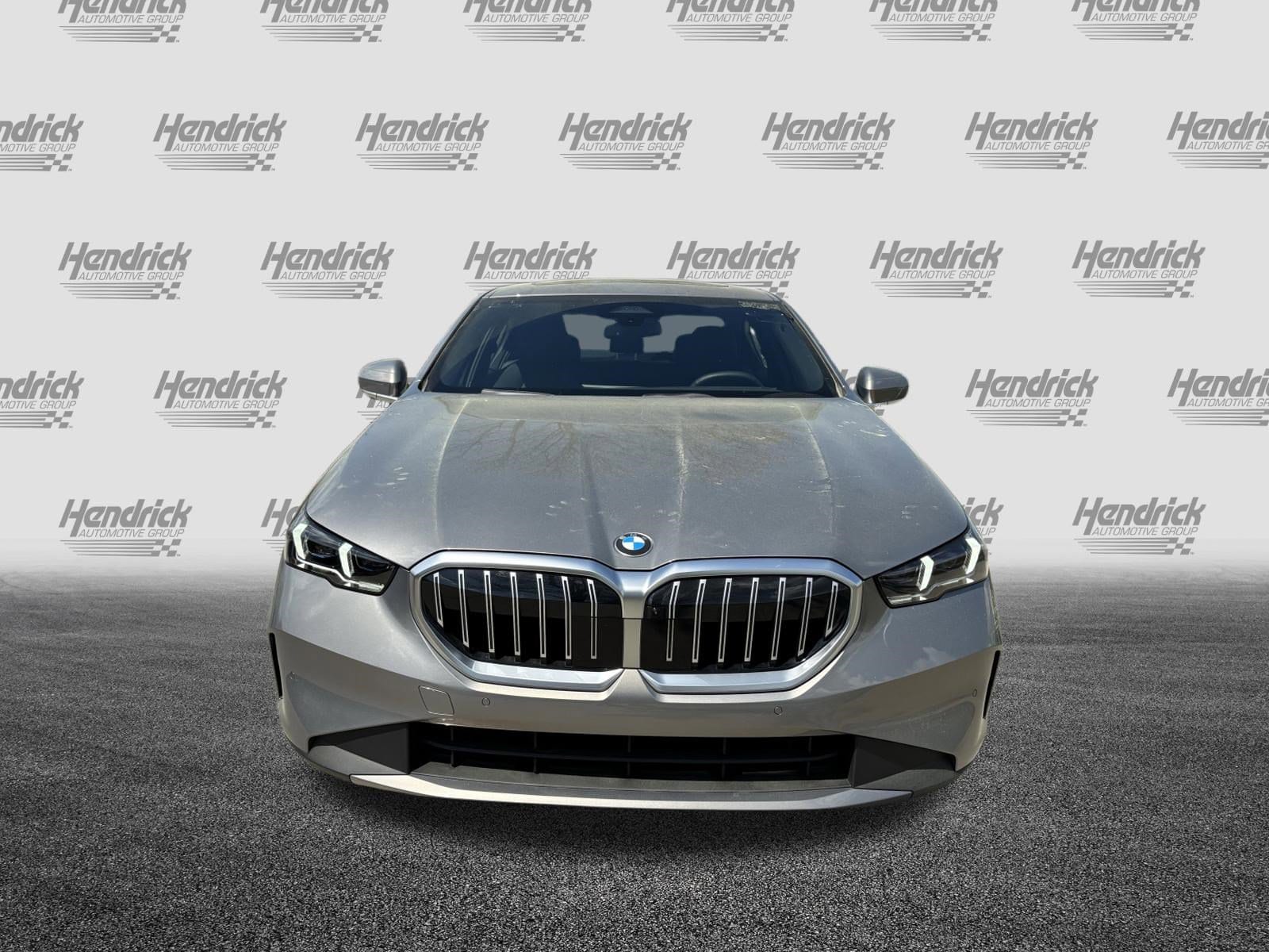 2026 BMW 5 Series 530i photo 2