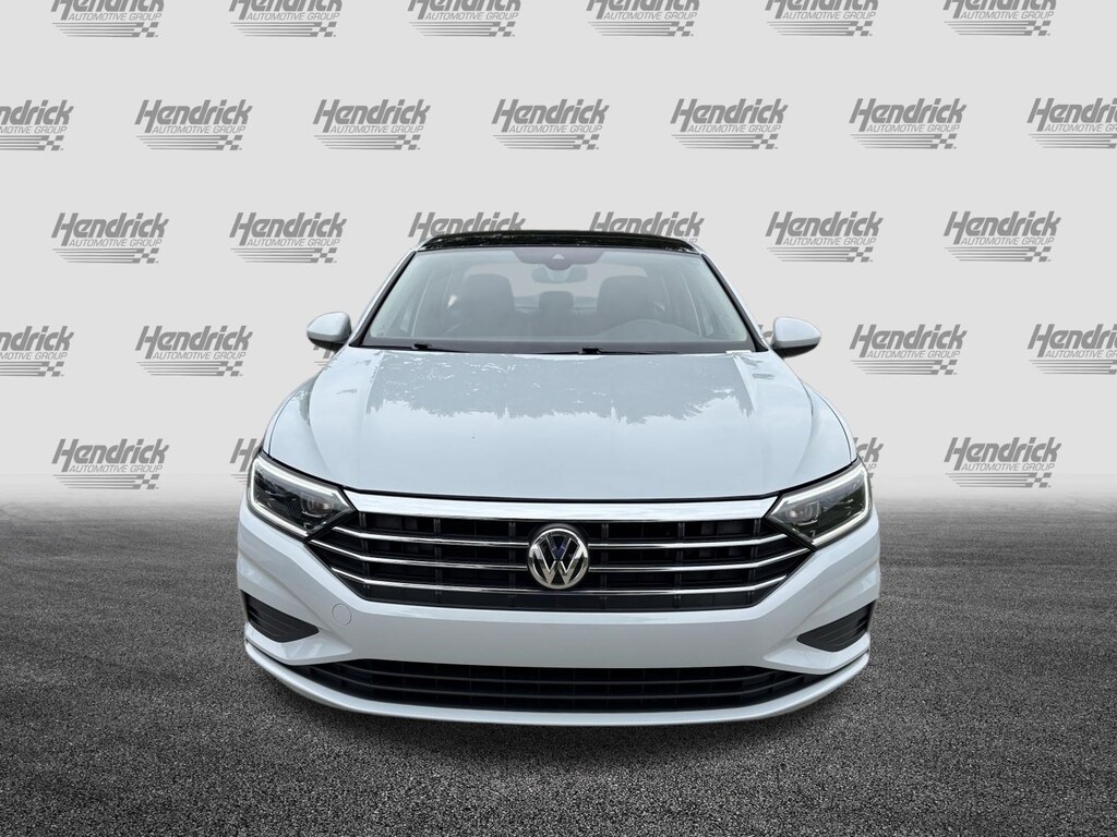 Used 2019 Volkswagen Jetta SEL Sedan