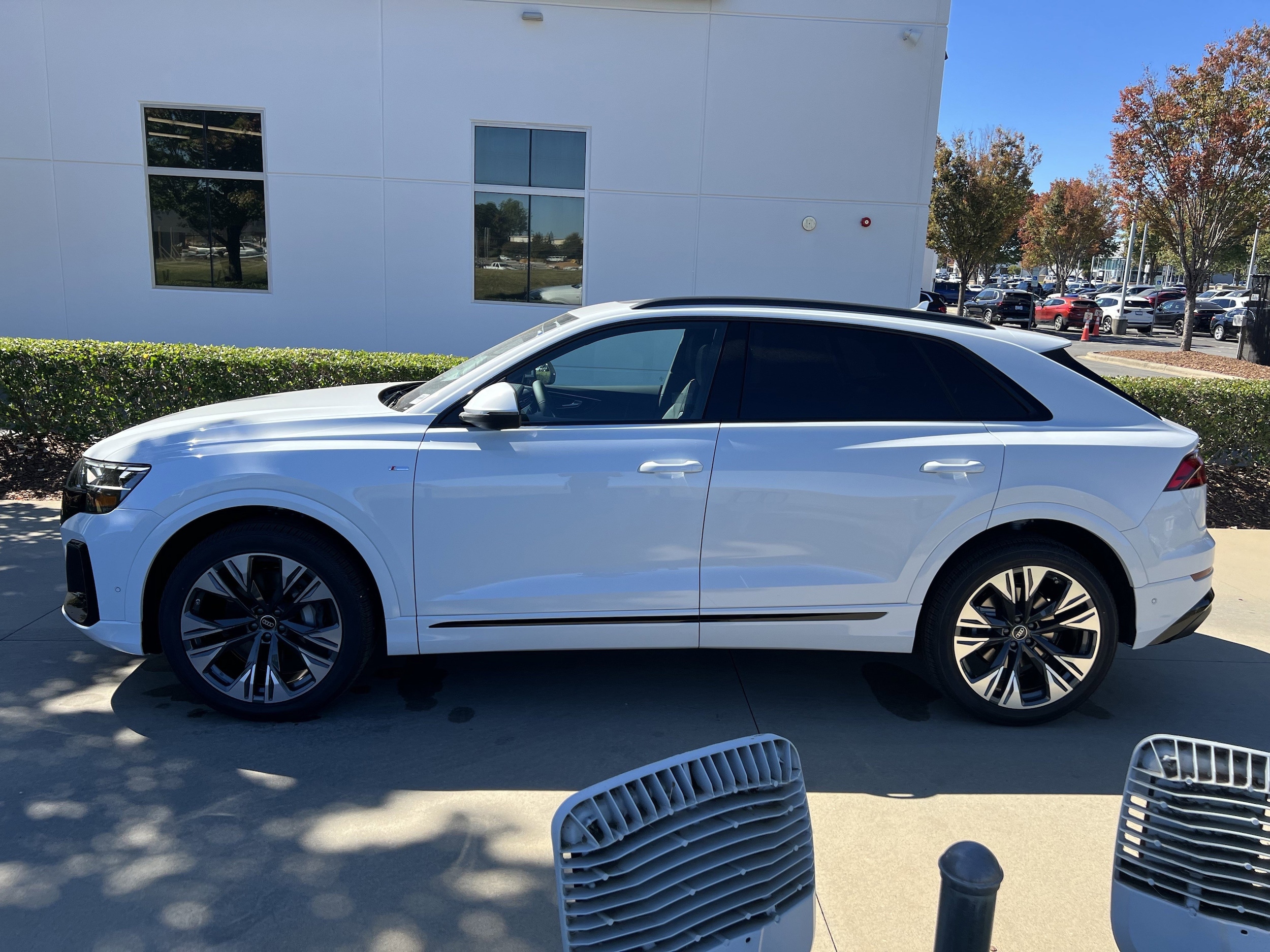 2026 Audi Q8 Premium Plus photo 4