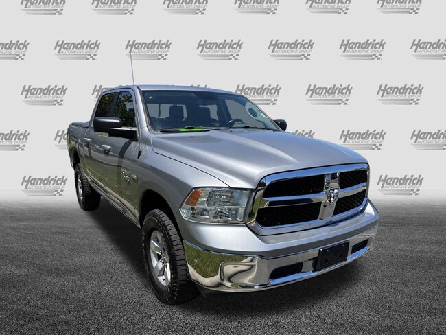 2019 Ram 1500 Classic SLT 4x4 Crew Cab Pickup