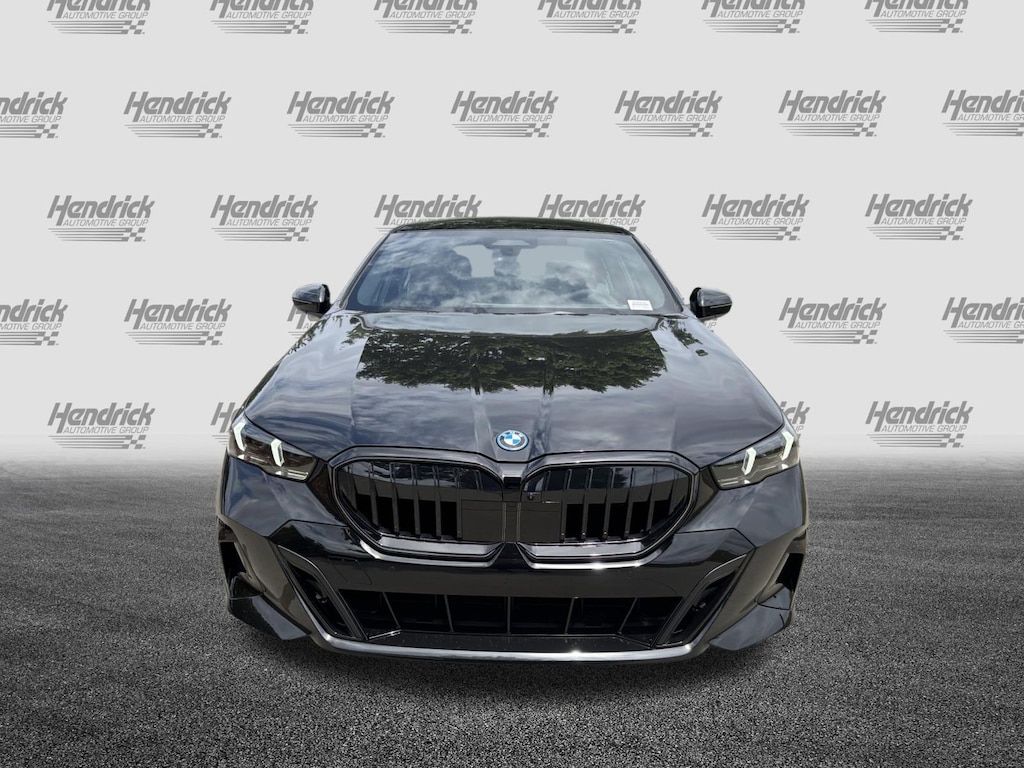 New 2027 BMW 5 Series 550e xDrive Sedan