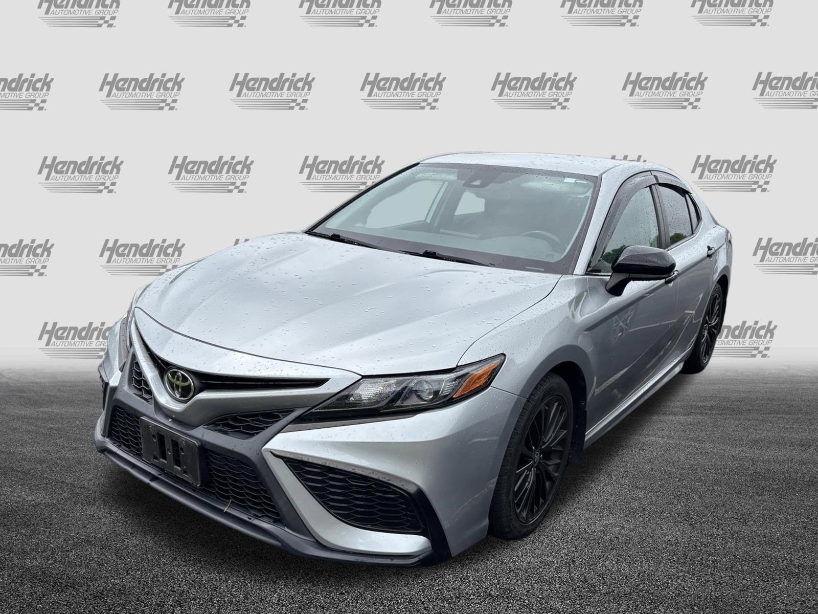 2021 Toyota Camry SE Nightshade photo 2