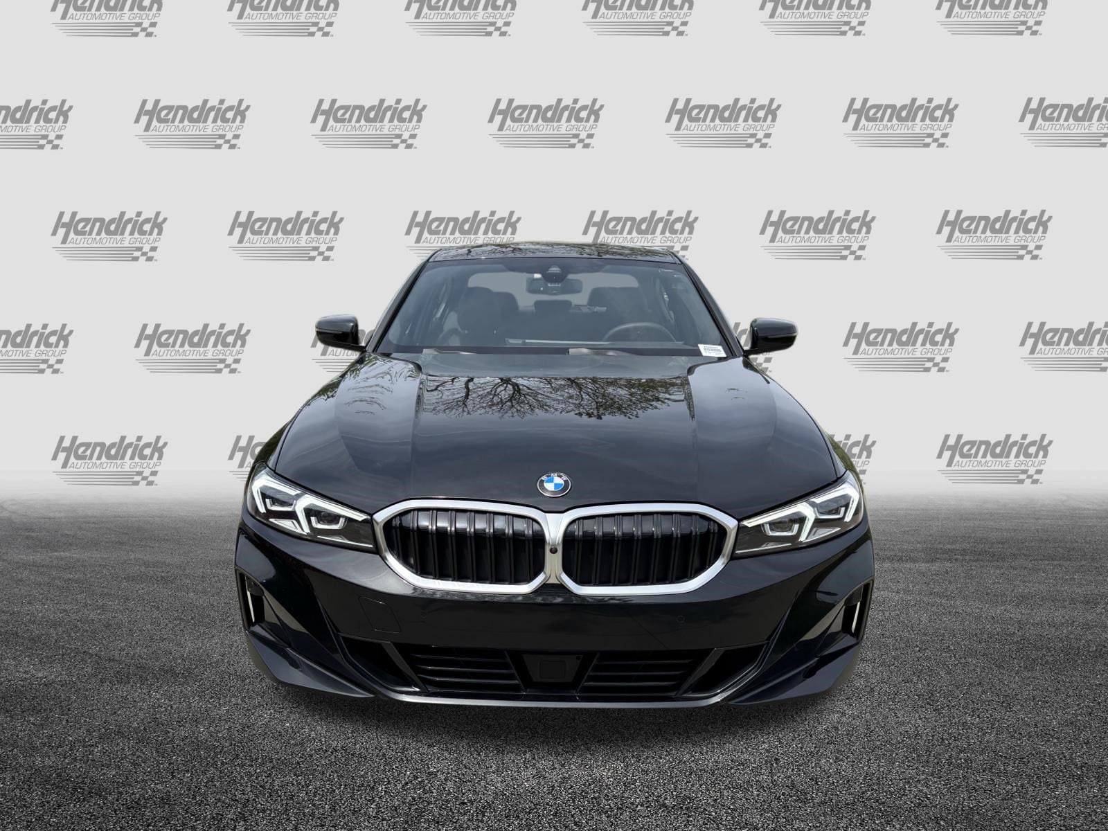 2025 BMW 3 Series 330i photo 2