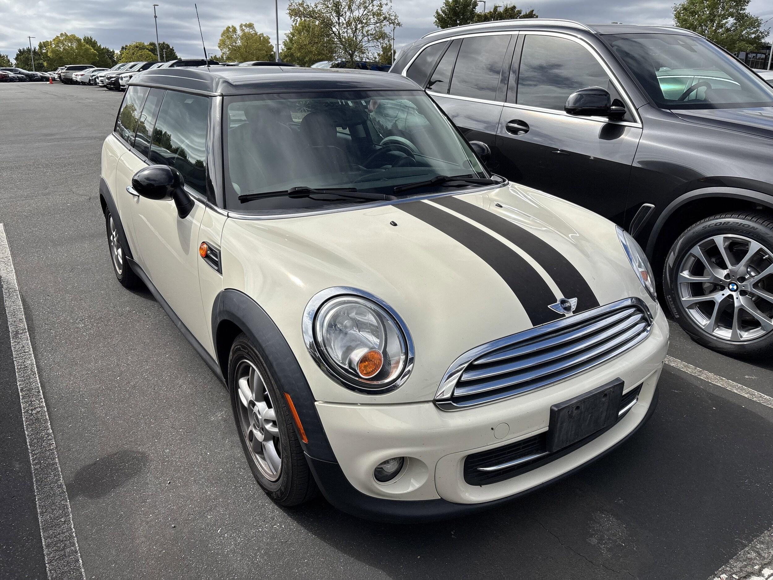 2012 Mini Clubman Base photo 2
