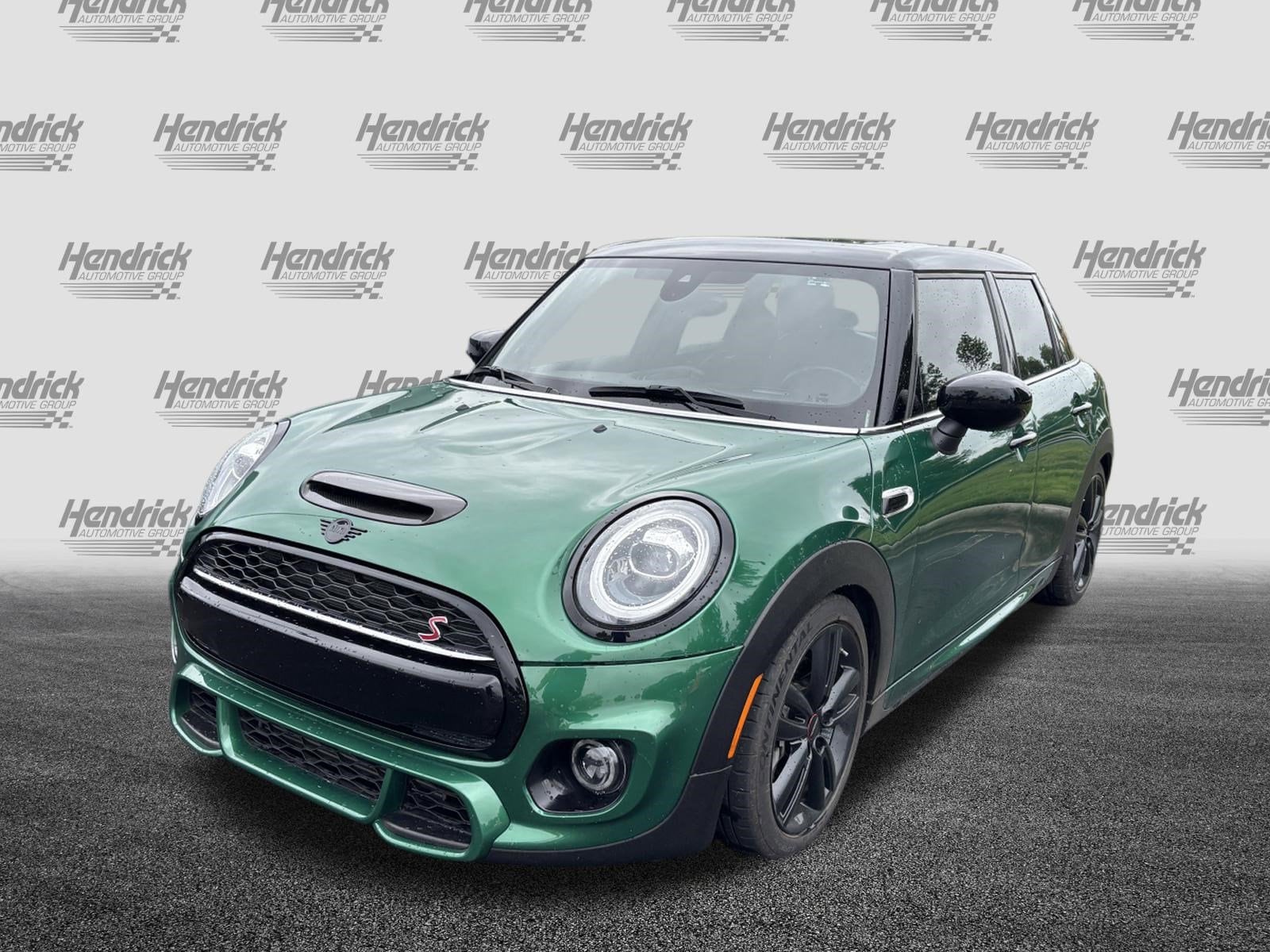 2020 MINI Hardtop 4 Door Cooper S photo 3
