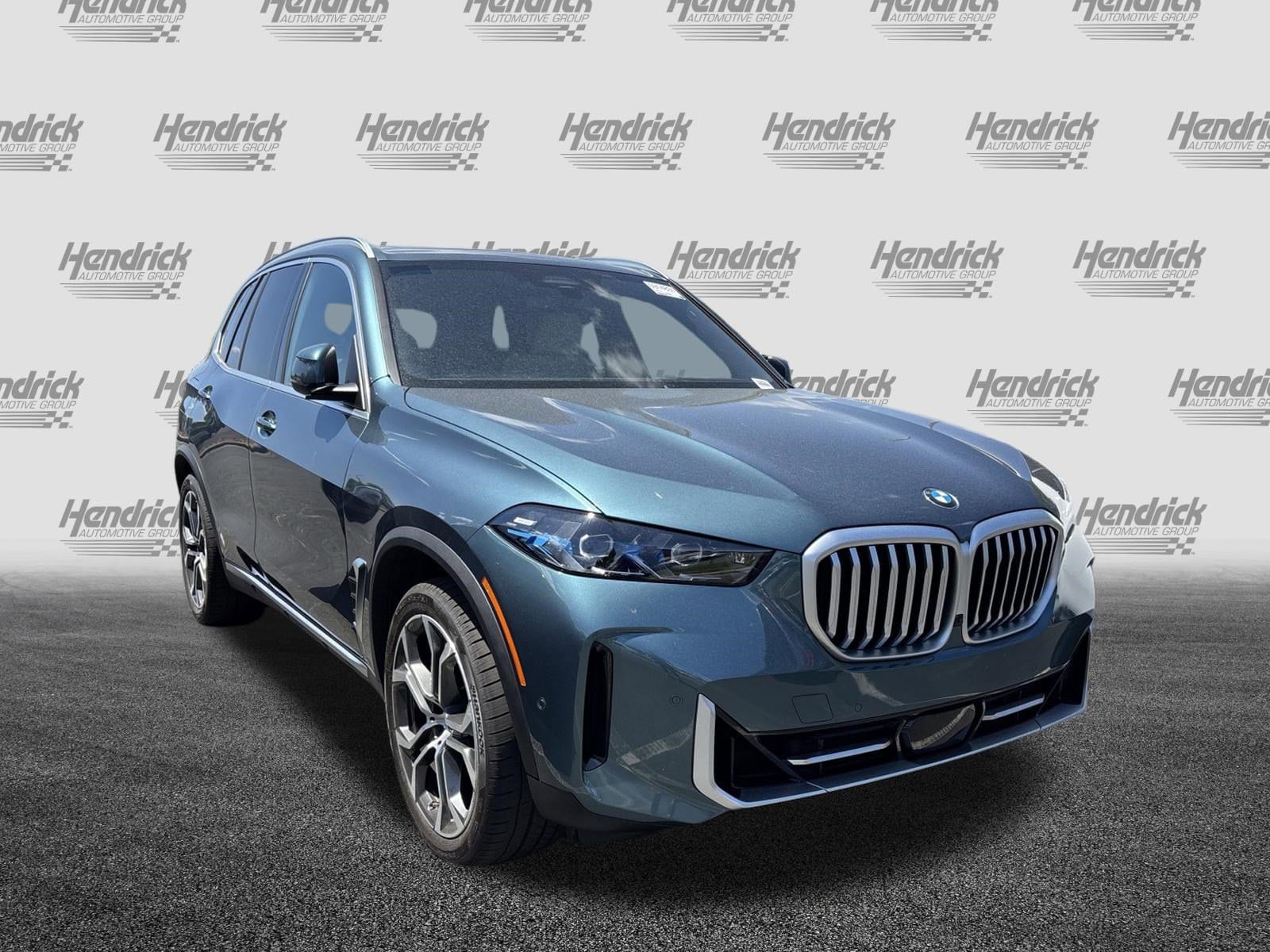 2026 BMW X5 sDrive40i photo 2