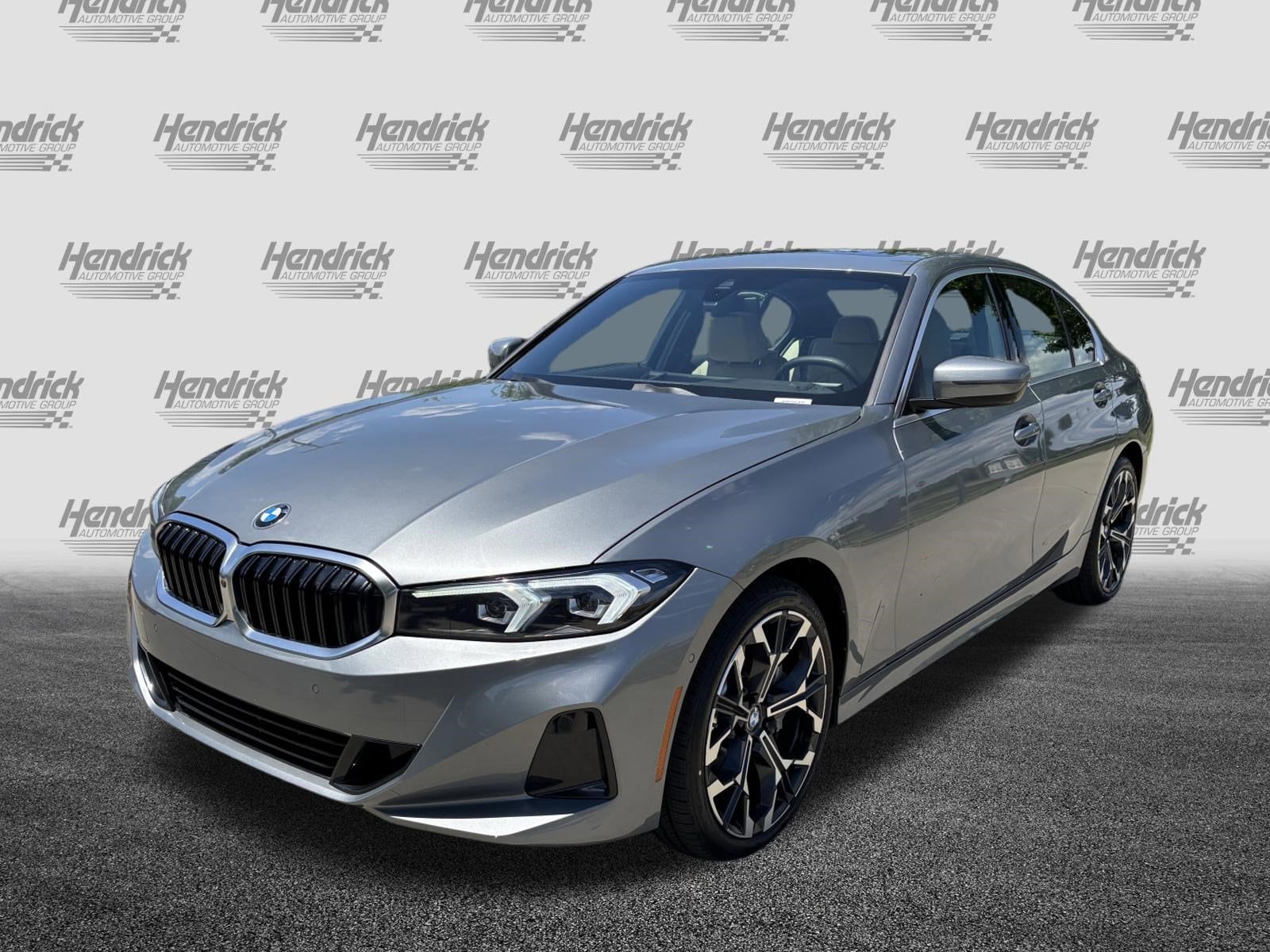 2025 BMW 3 Series 330i photo 6
