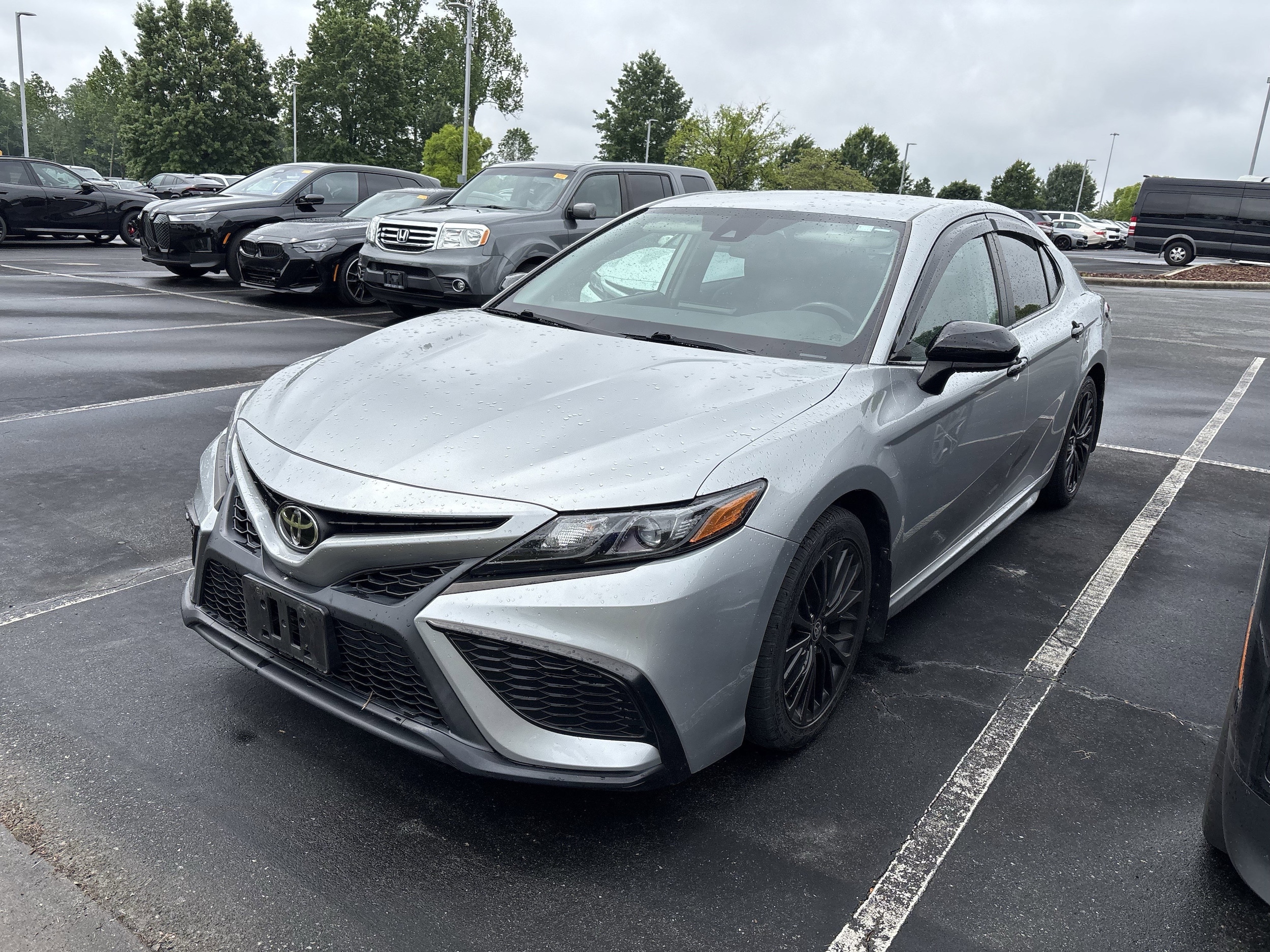2021 Toyota Camry SE Nightshade photo 6