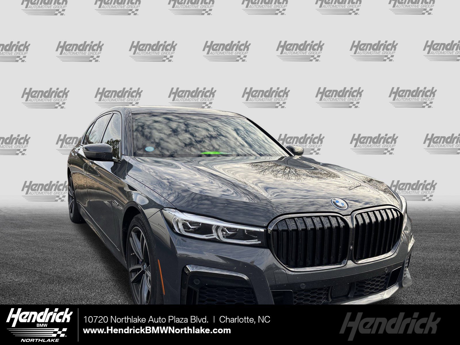 2022 BMW 7 Series 745e's photo