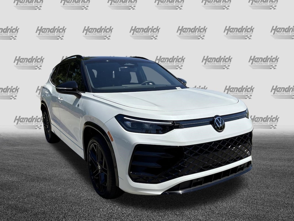Used 2025 Volkswagen Tiguan SE R-Line Black 4MOTION SUV