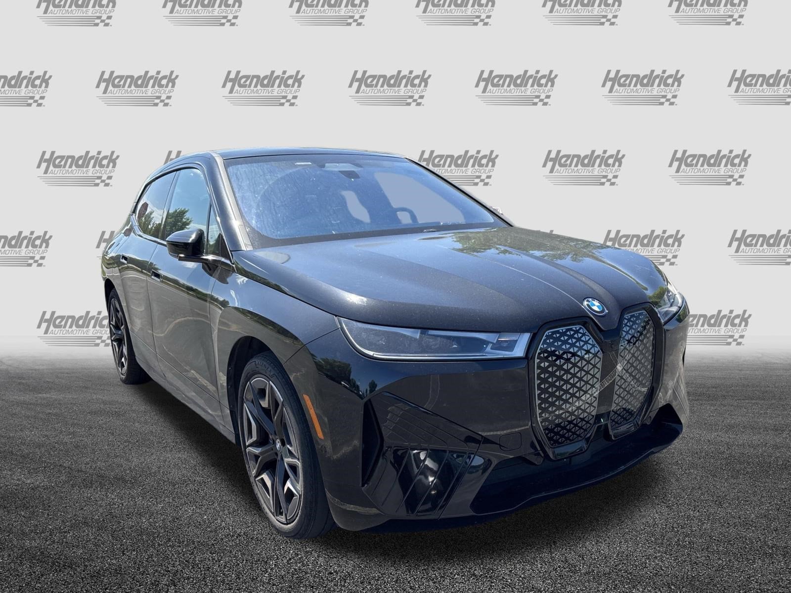 2023 BMW iX M60 photo 6