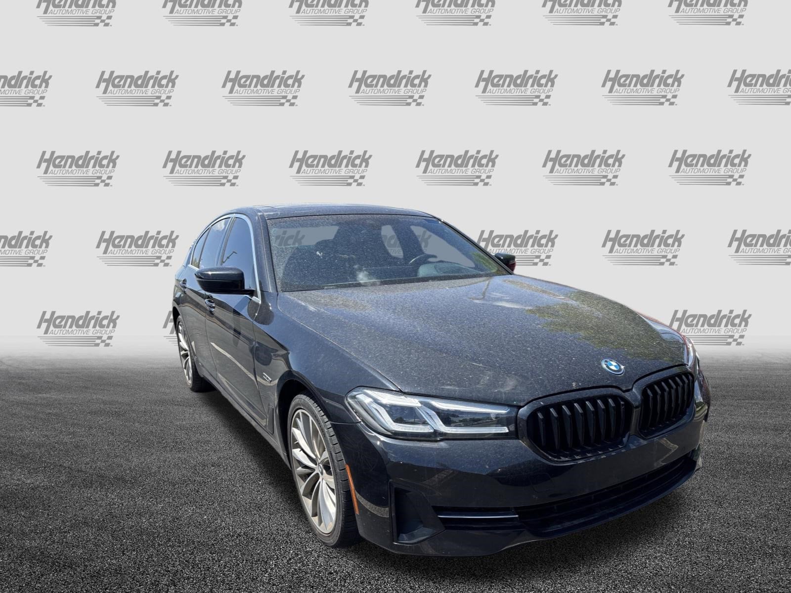 2023 BMW 5 Series 530e photo 6