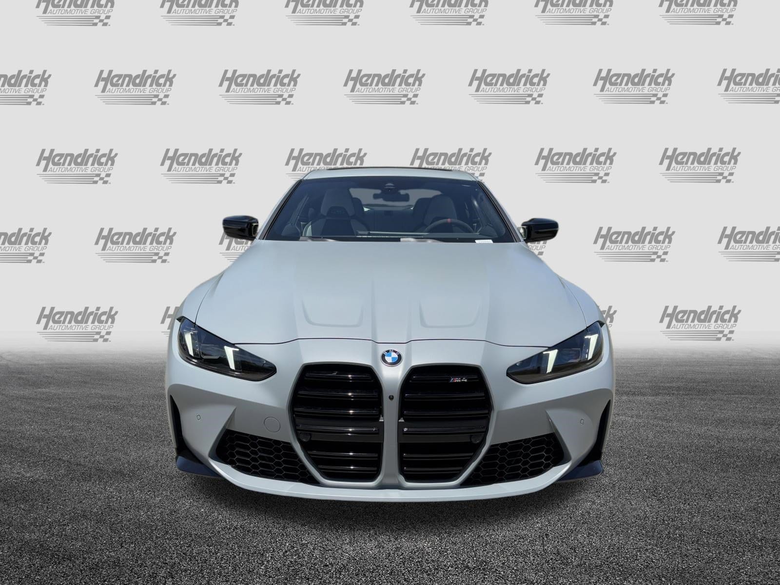 2025 BMW M4 photo 2