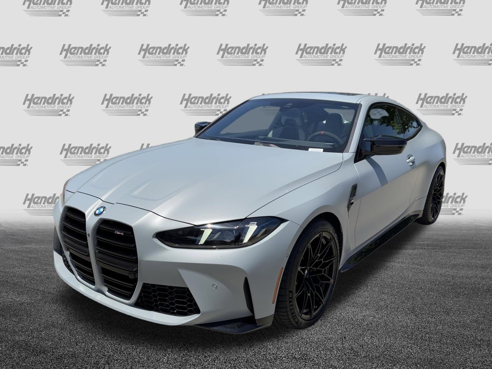2025 BMW M4 photo 6