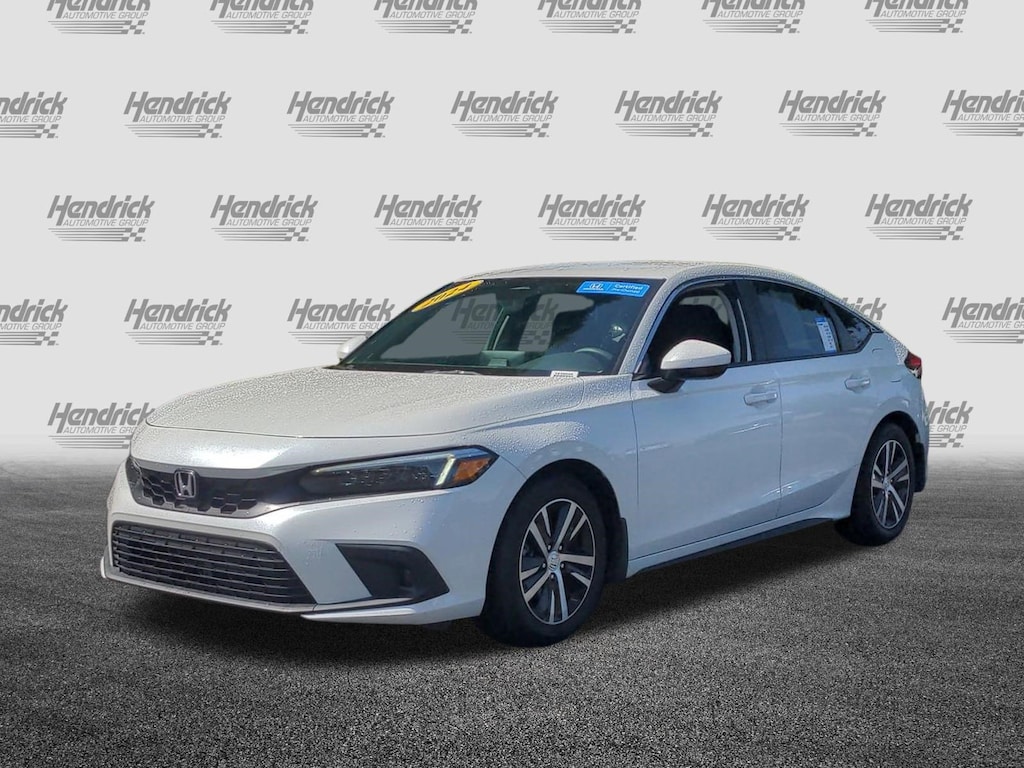 Used 2024 Honda Civic LX Hatchback