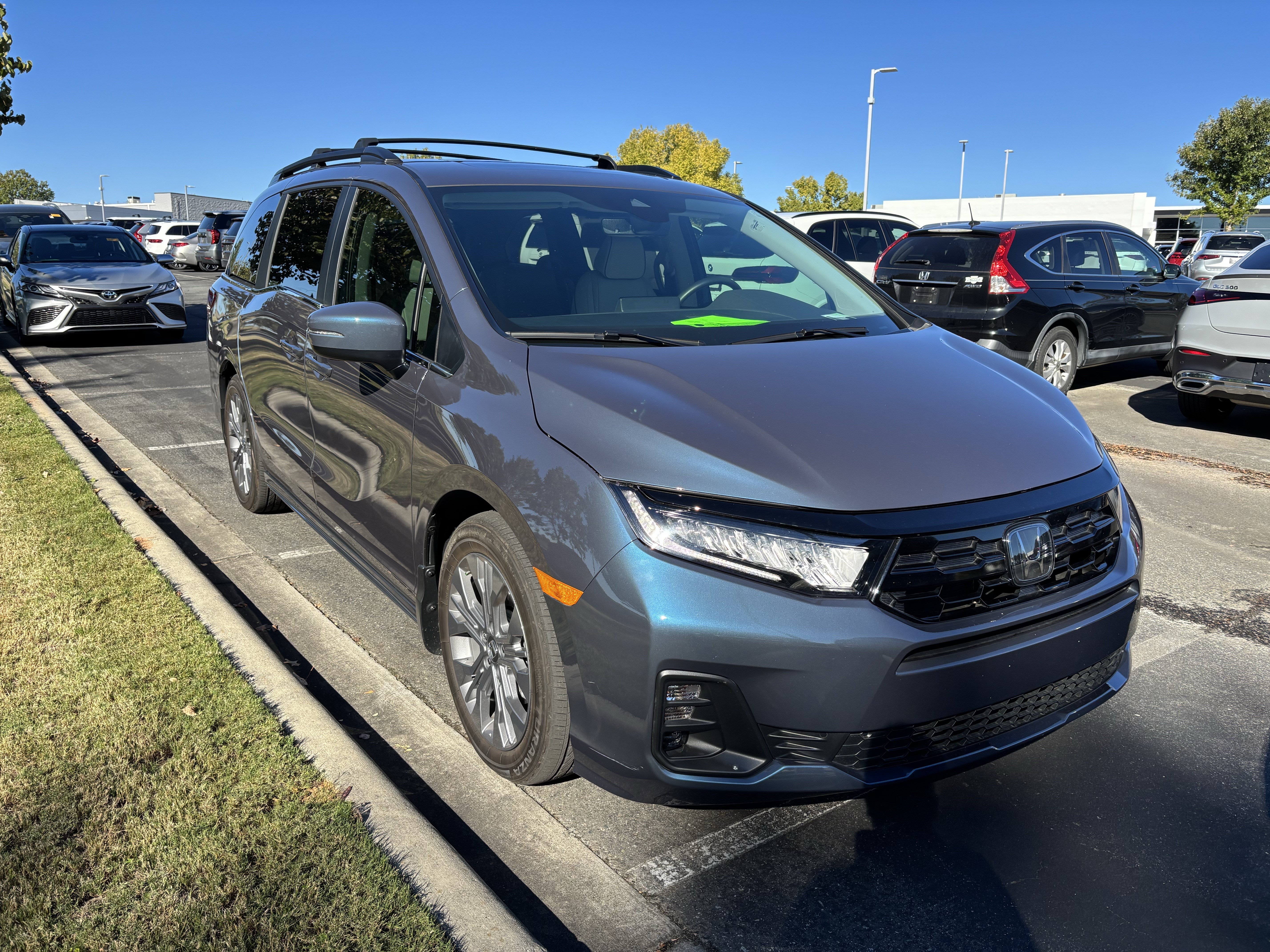 Used 2025 Honda Odyssey Touring Minivan