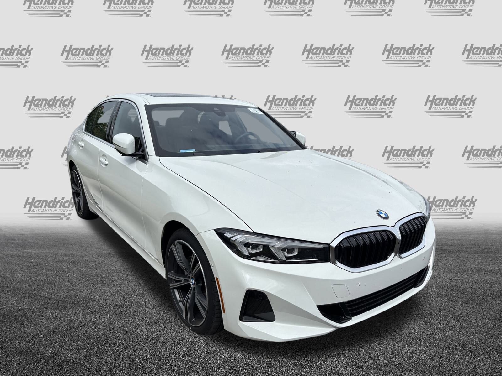 2024 Bmw 330i photo 2