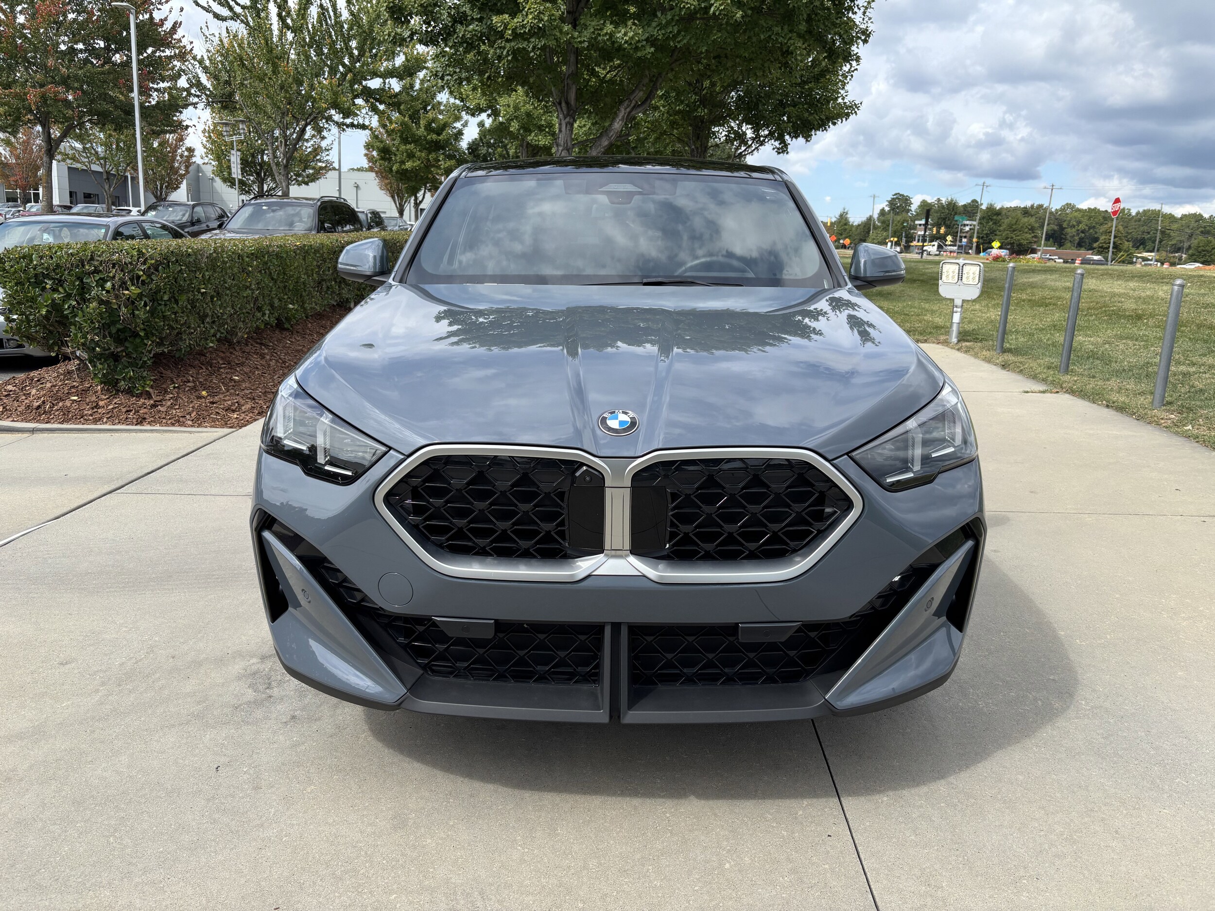 2025 Bmw X2 xDrive28i photo 2