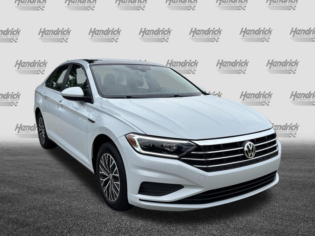 Used 2019 Volkswagen Jetta SEL Sedan