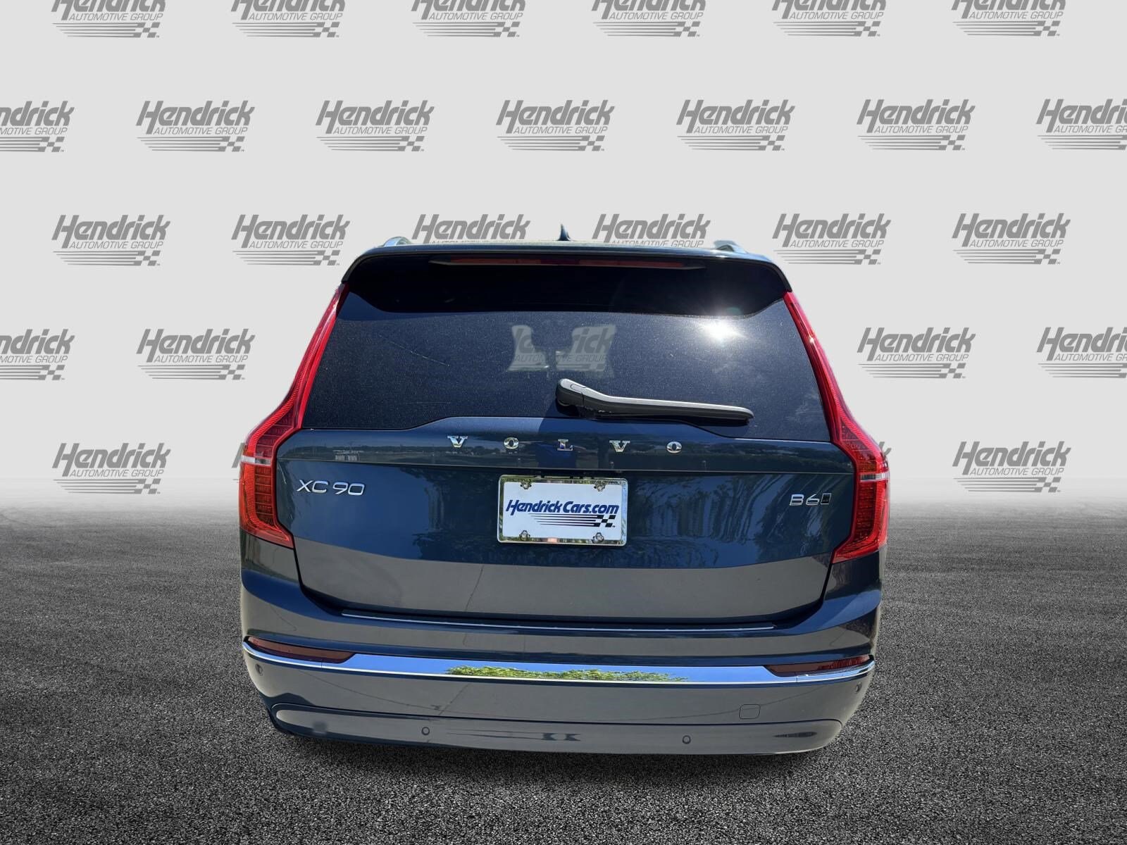 2024 Volvo XC90 Ultimate Bright Theme photo 3