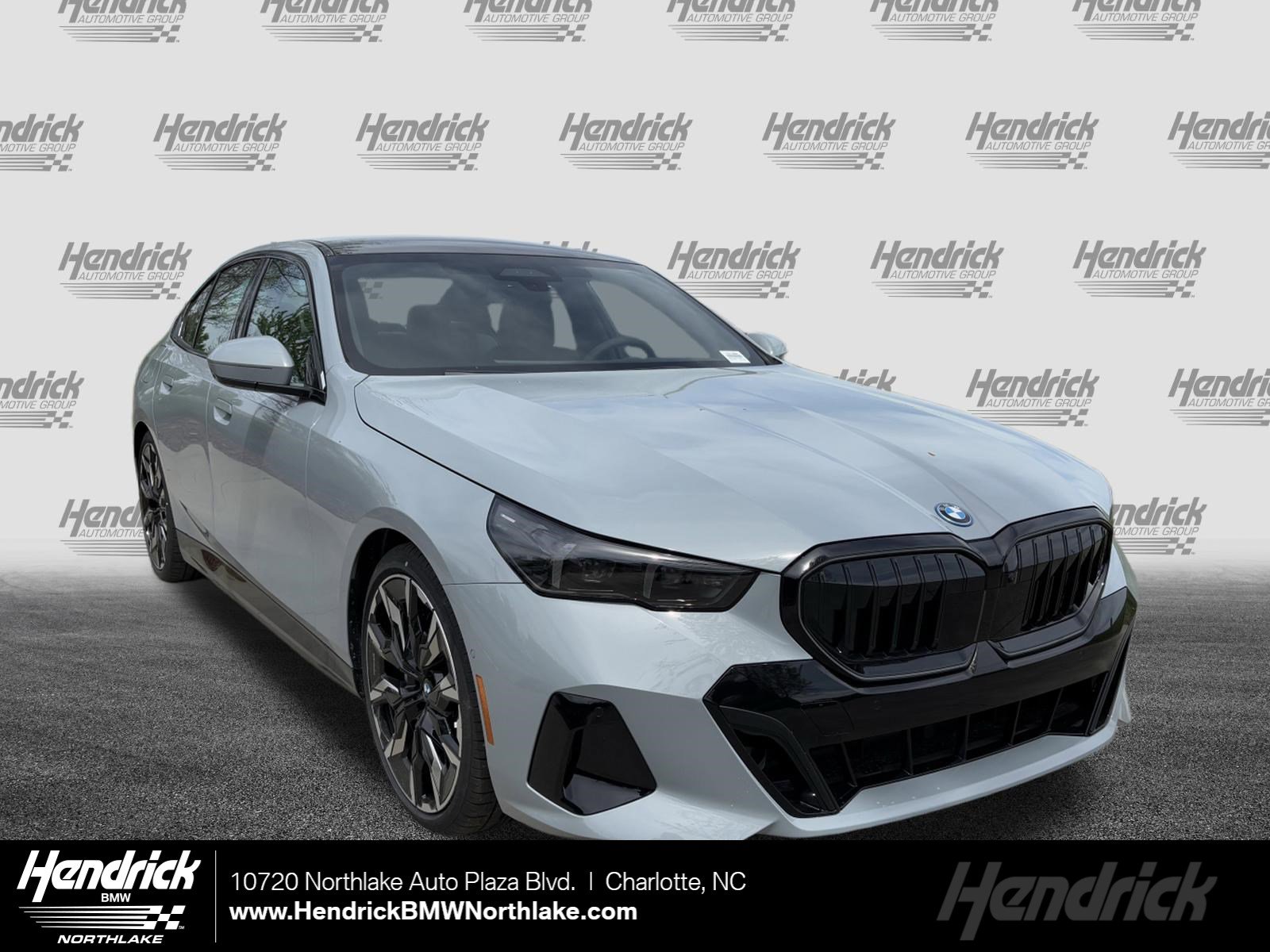 2026 BMW 5 Series 550e xDrive Sedan's photo