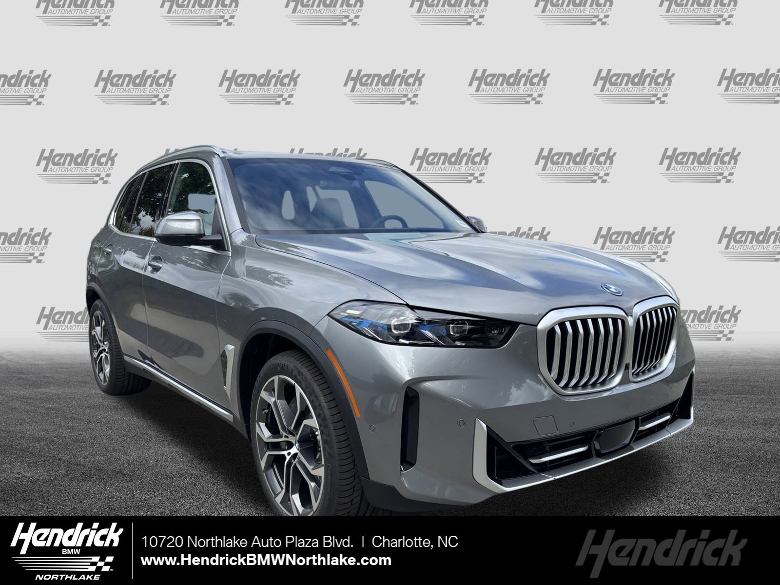 2026 BMW X5 50e's photo