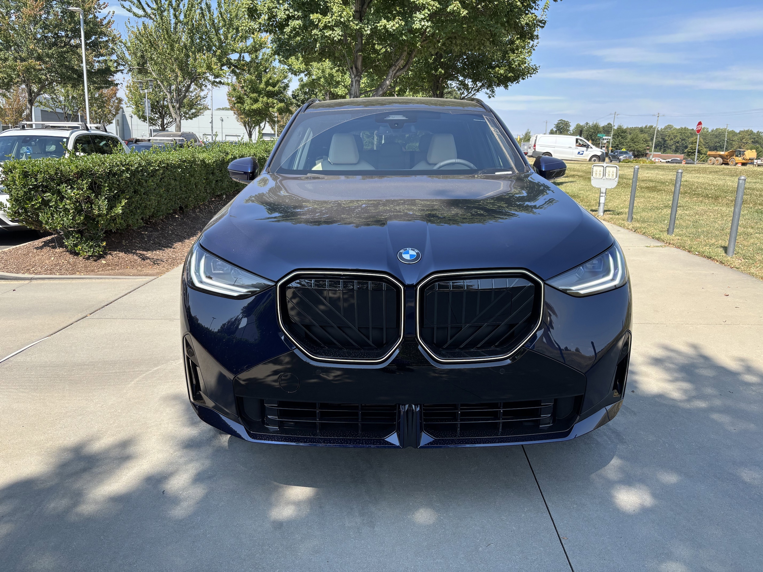 2026 BMW X3 30 xDrive photo 2