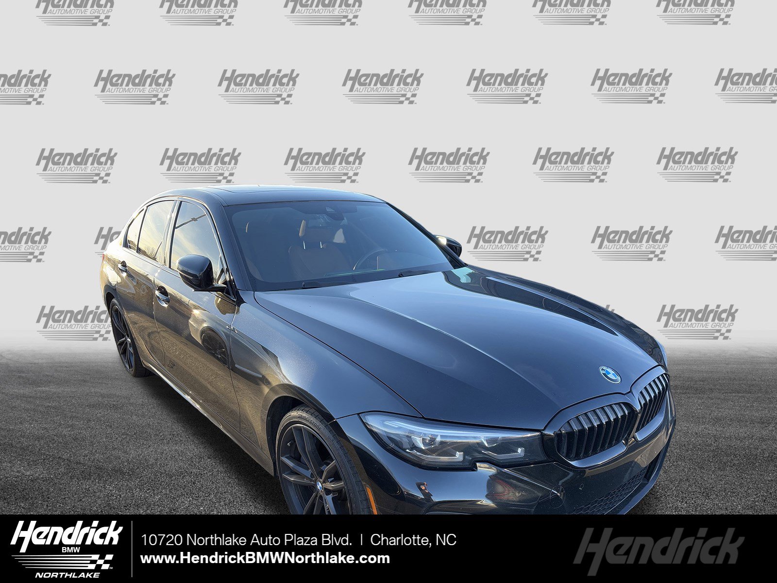 2022 BMW 3 Series 330's photo