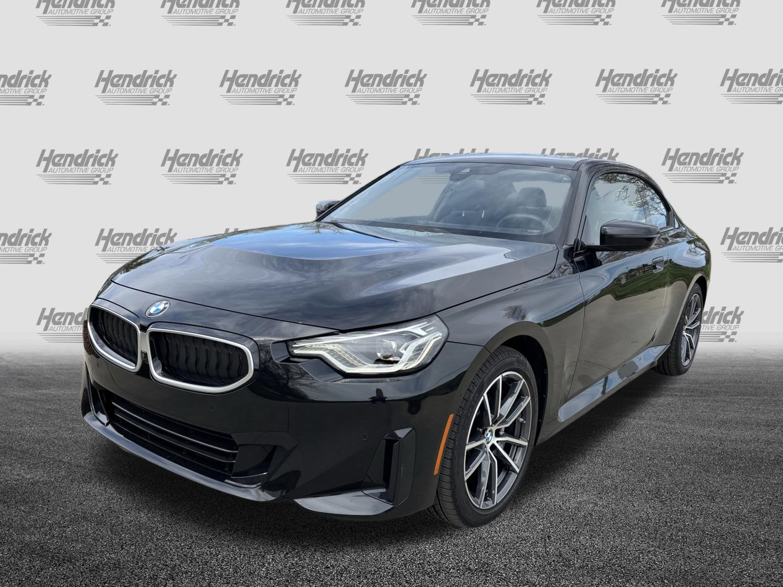 2025 BMW 2 Series 230i xDrive photo 6