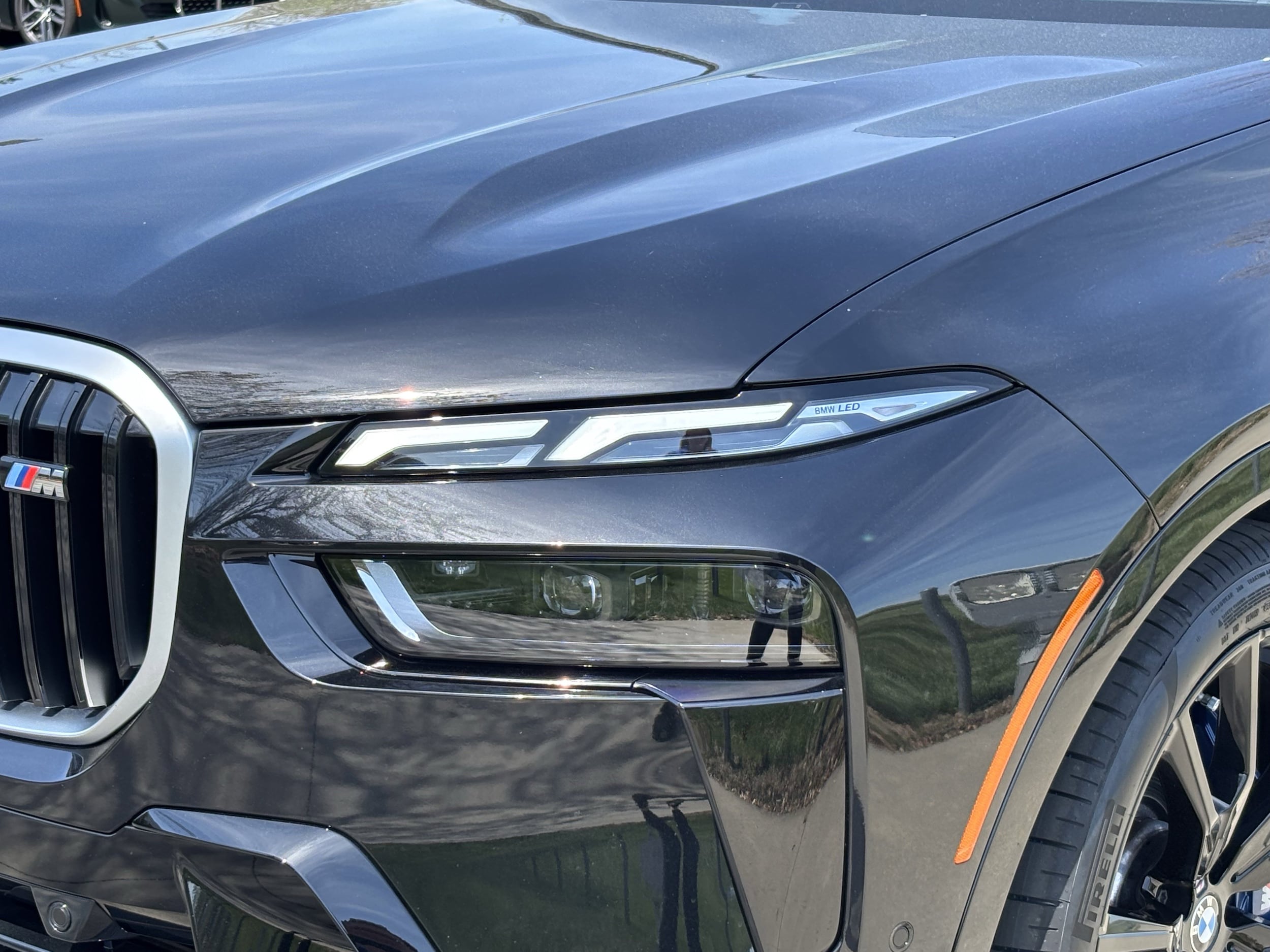 2026 BMW X7 M60i photo 5