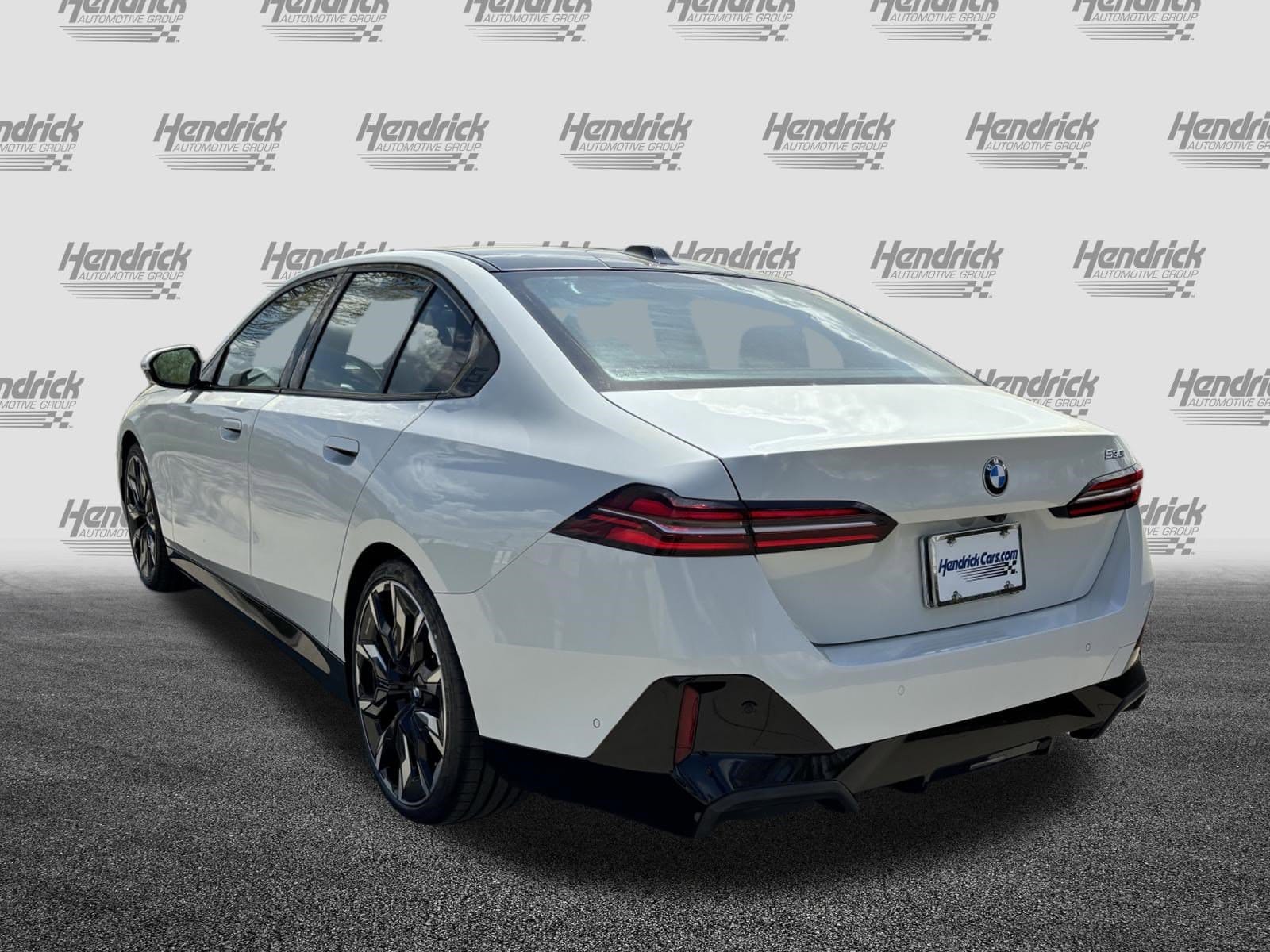 2024 BMW 5 Series 530i photo 3