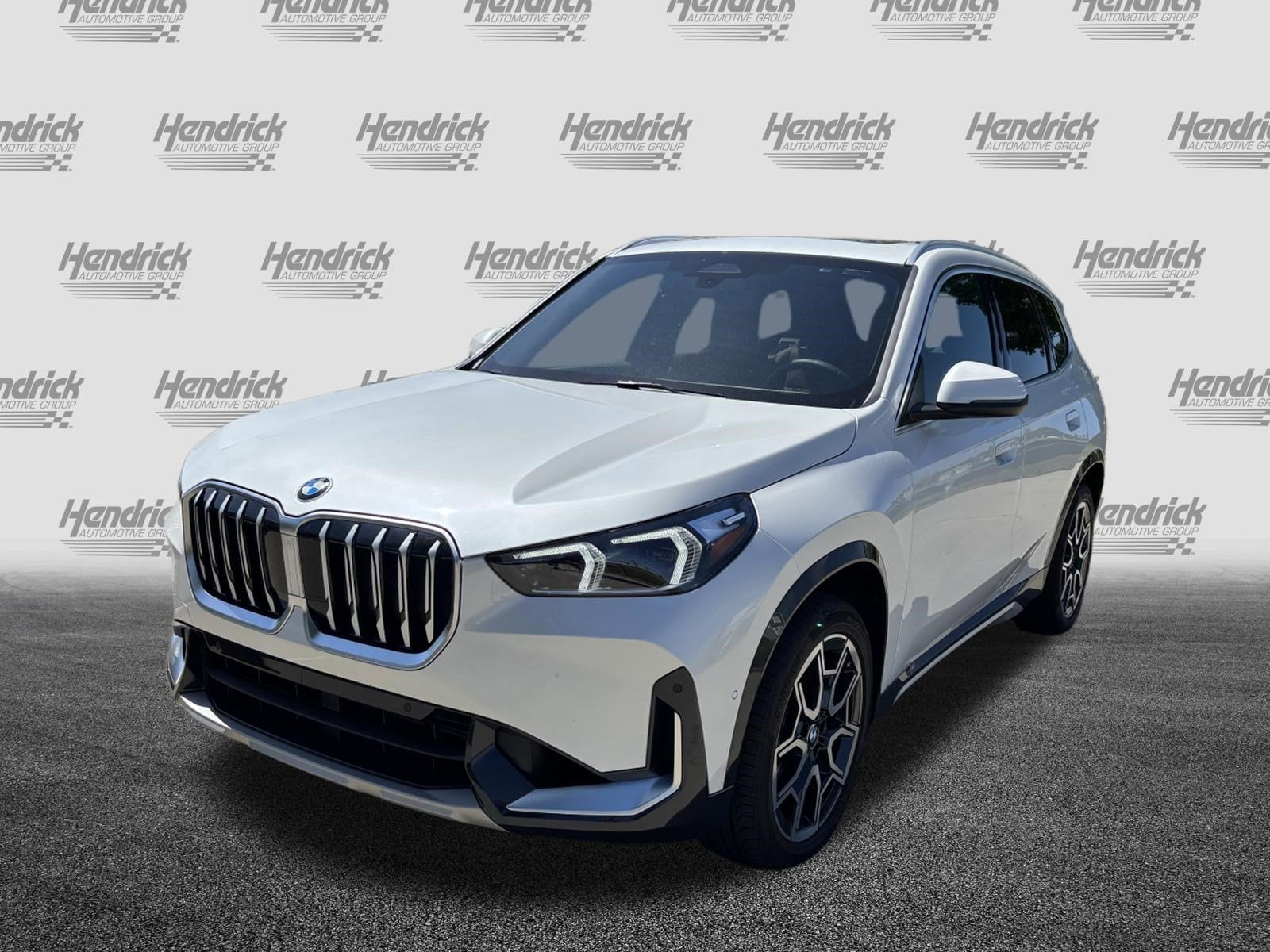 2026 BMW X1 xDrive28i photo 4