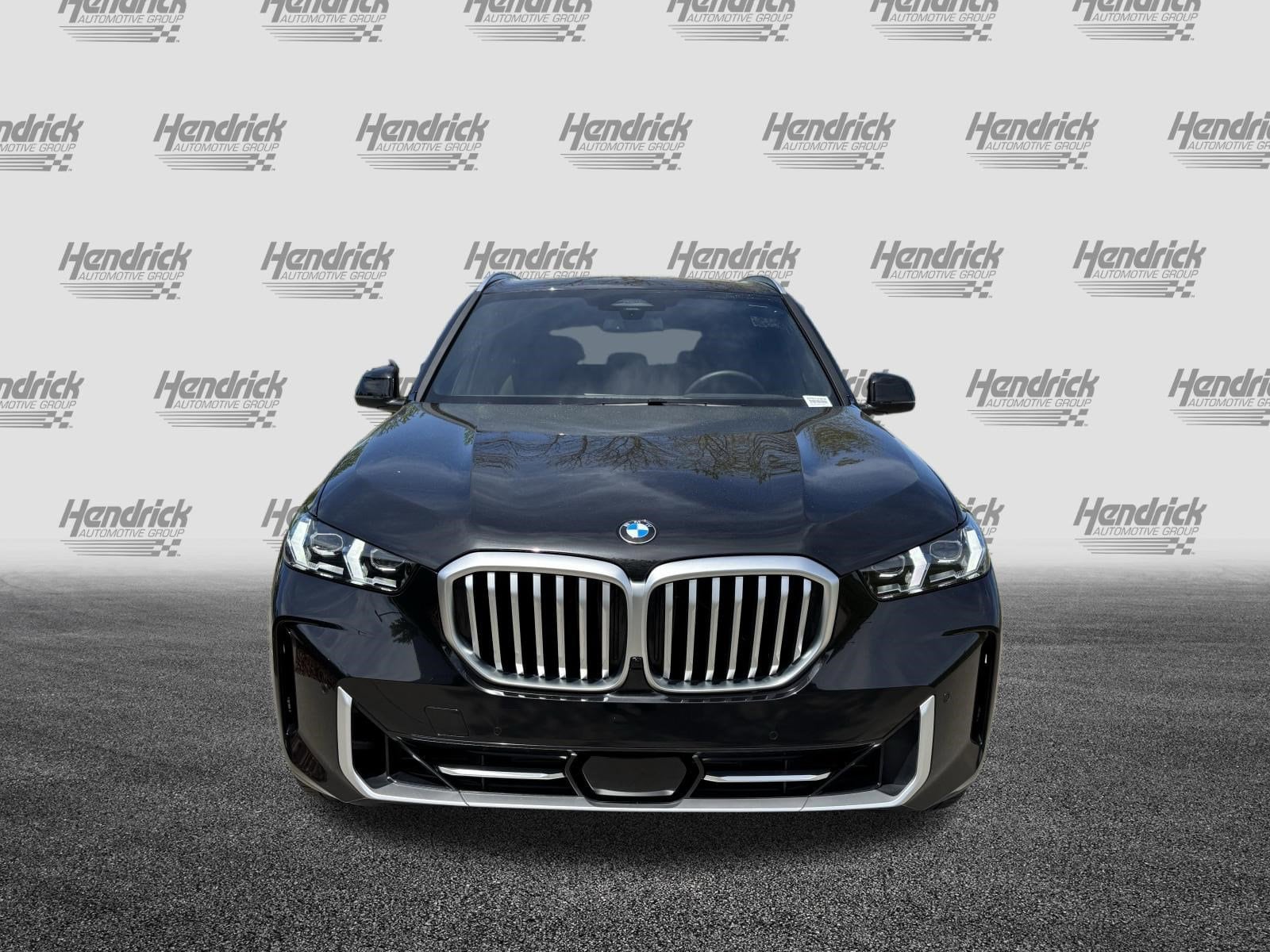 2024 BMW X5 sDrive40i photo 2