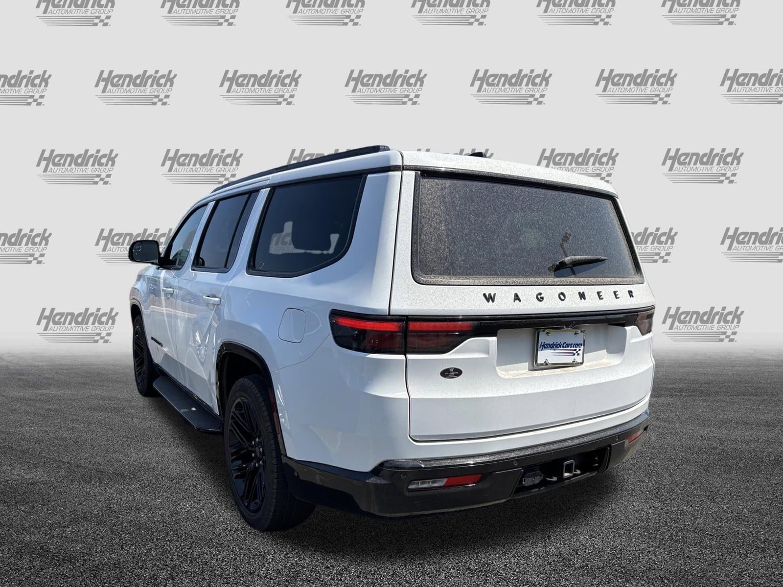 2025 Jeep Wagoneer Series II Carbide photo 3