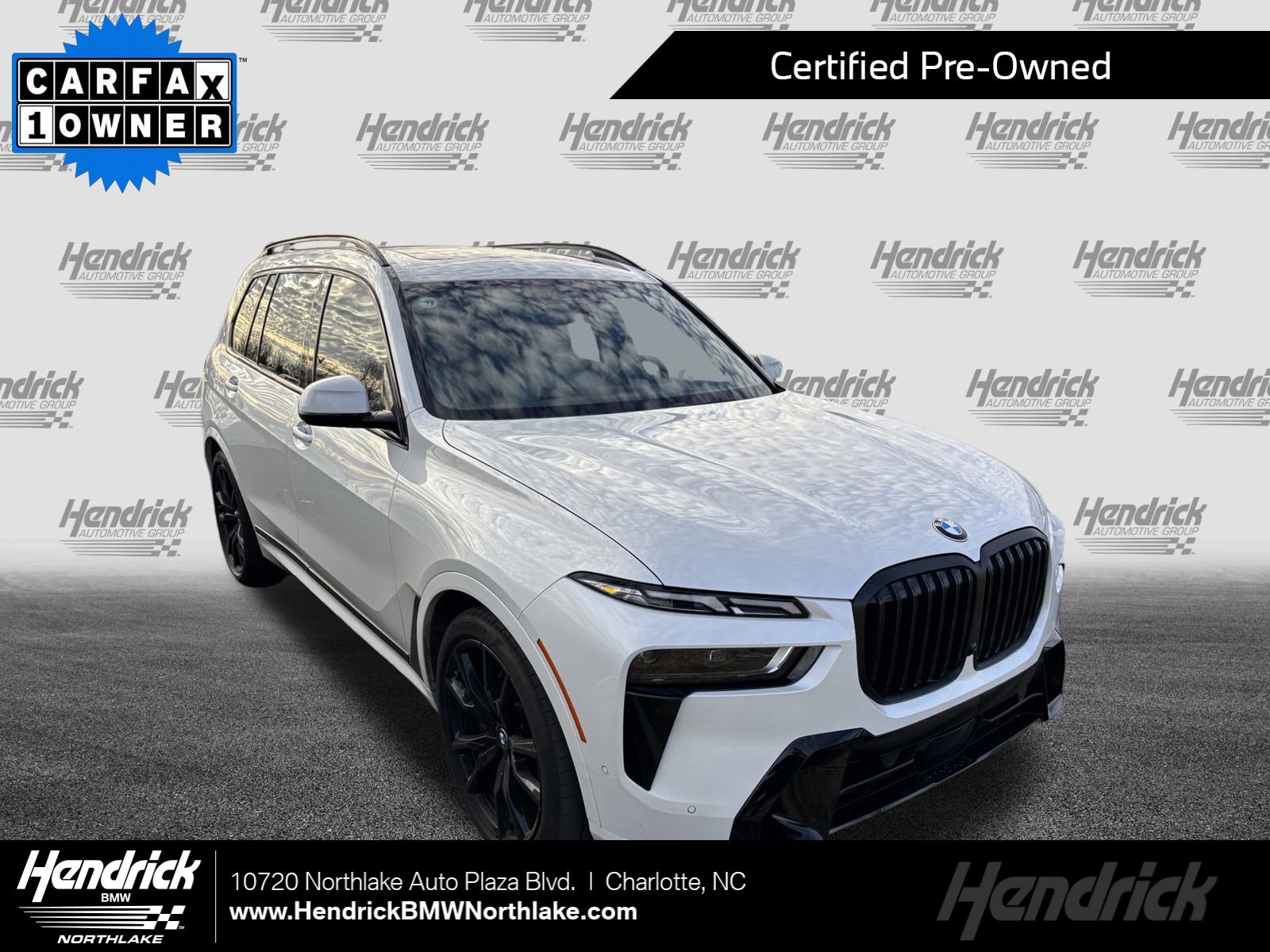 2023 BMW X7 40i's photo