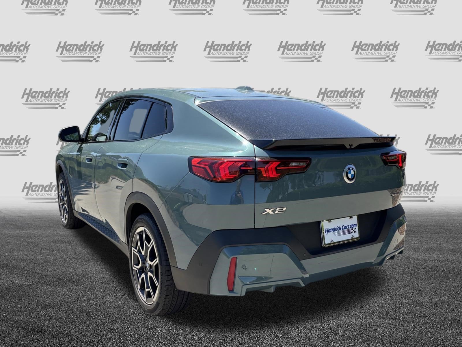 2025 BMW X2 xDrive28i photo 3
