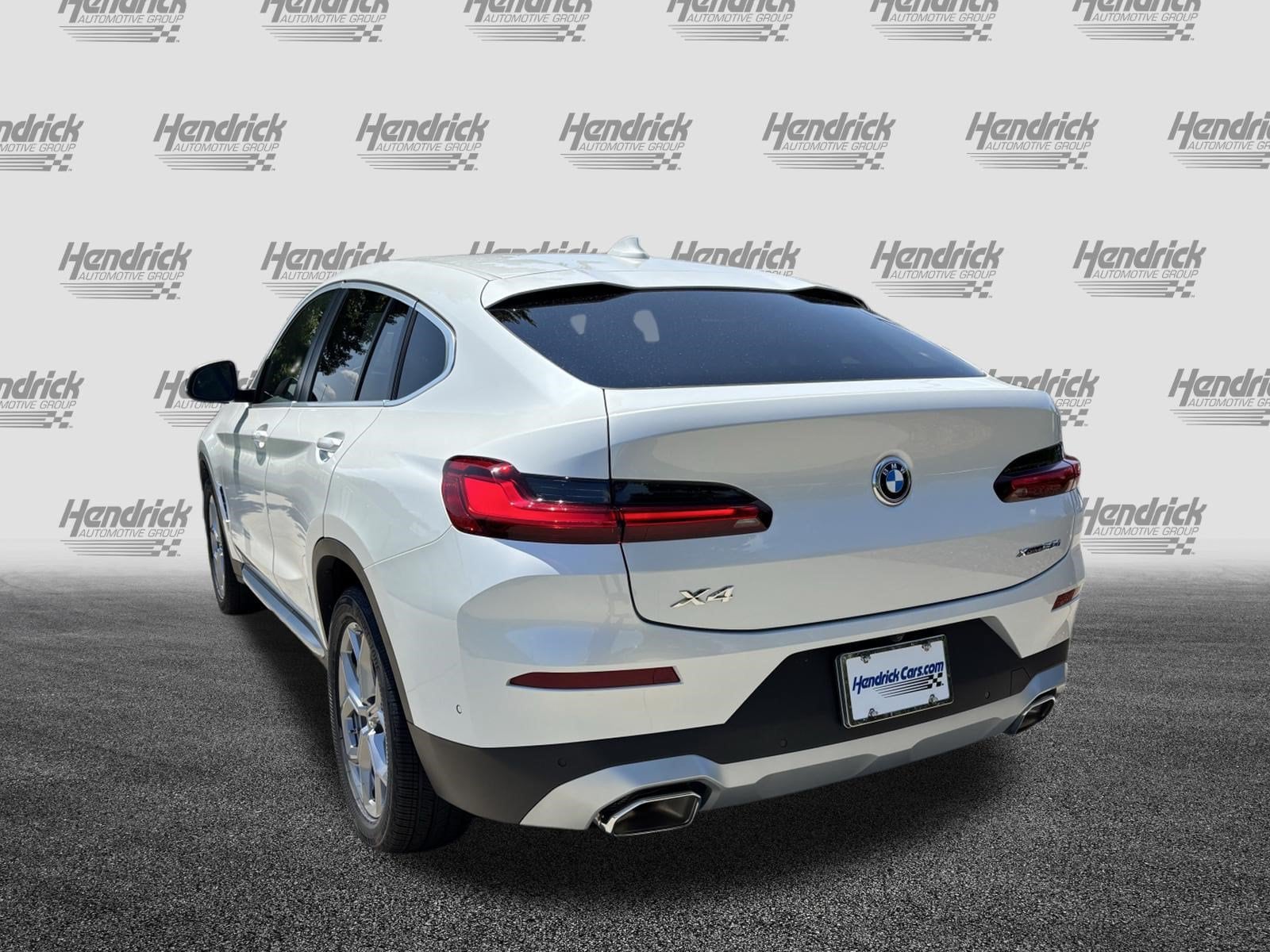 2025 BMW X4 XDrive30i