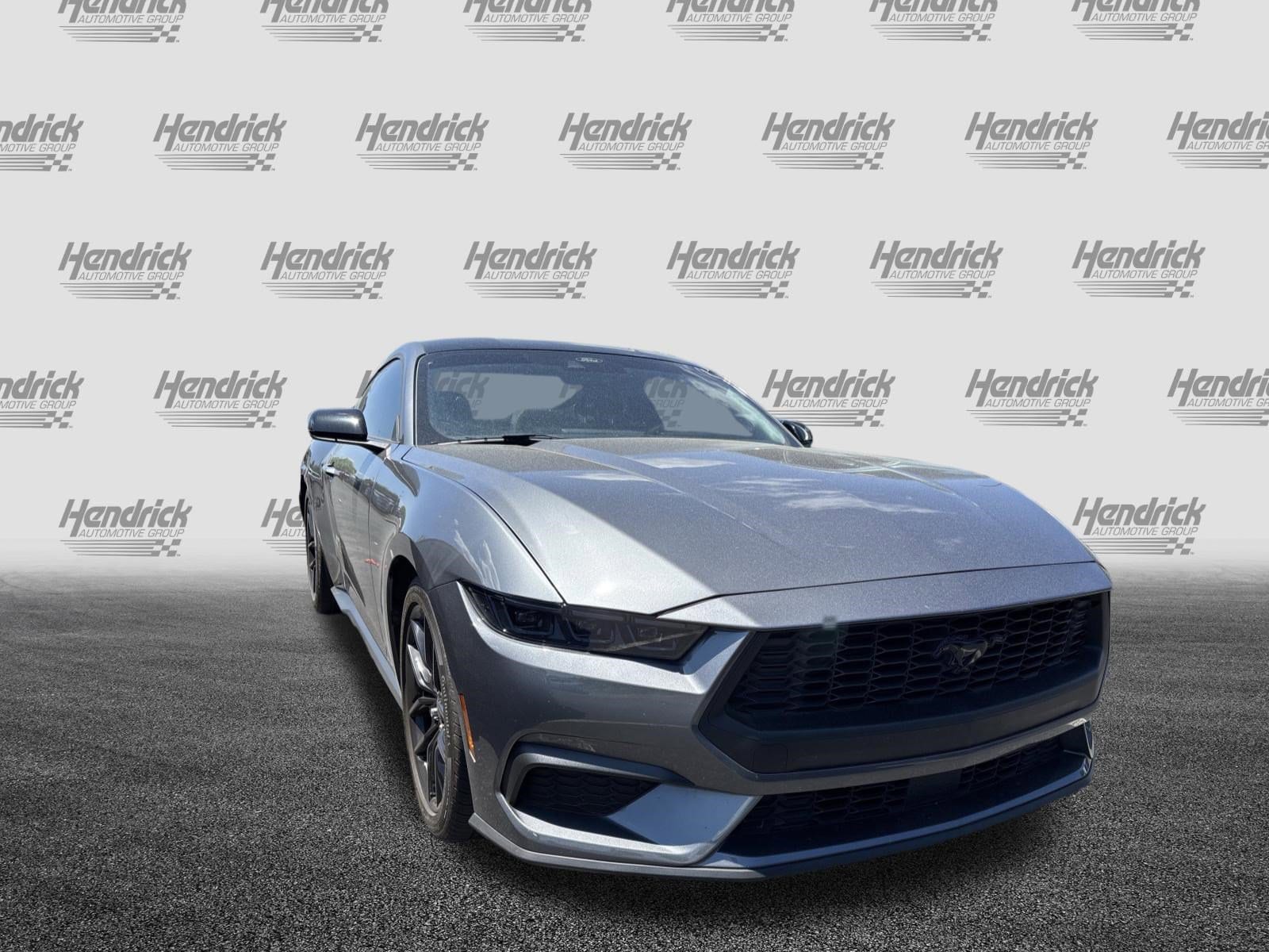 2024 Ford Mustang EcoBoost photo 2